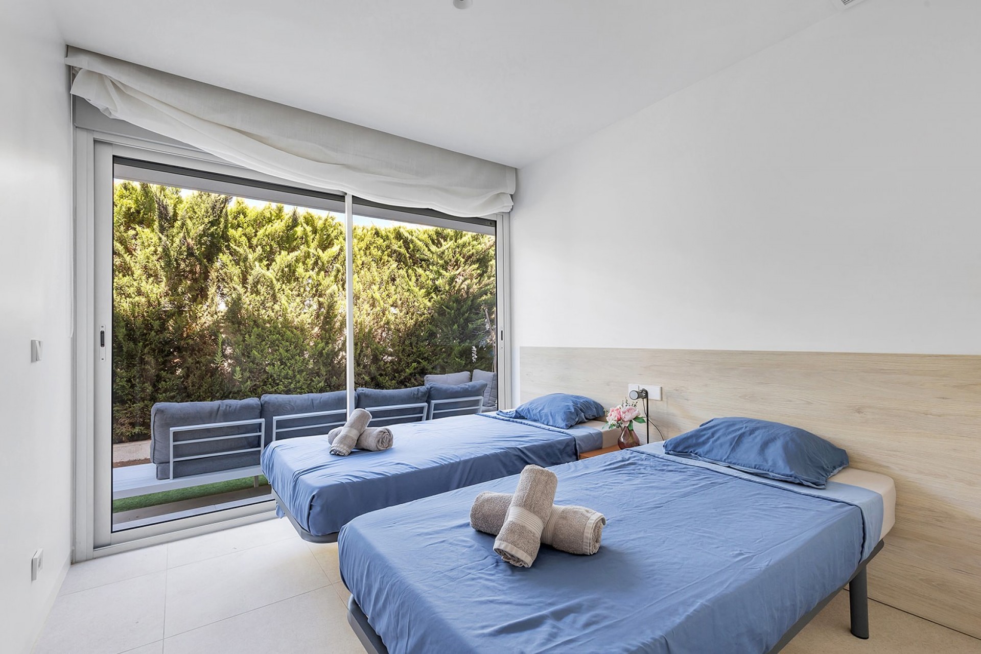 For sale - 2 Bedroom 2 Bathroom Apartment in Torrevieja - Costa Blanca  - Alicante