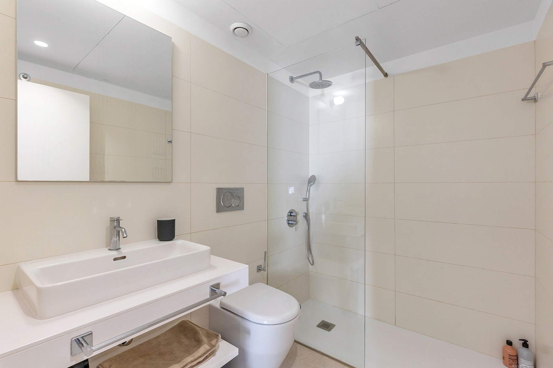 For sale - 2 Bedroom 2 Bathroom Apartment in Torrevieja - Costa Blanca  - Alicante
