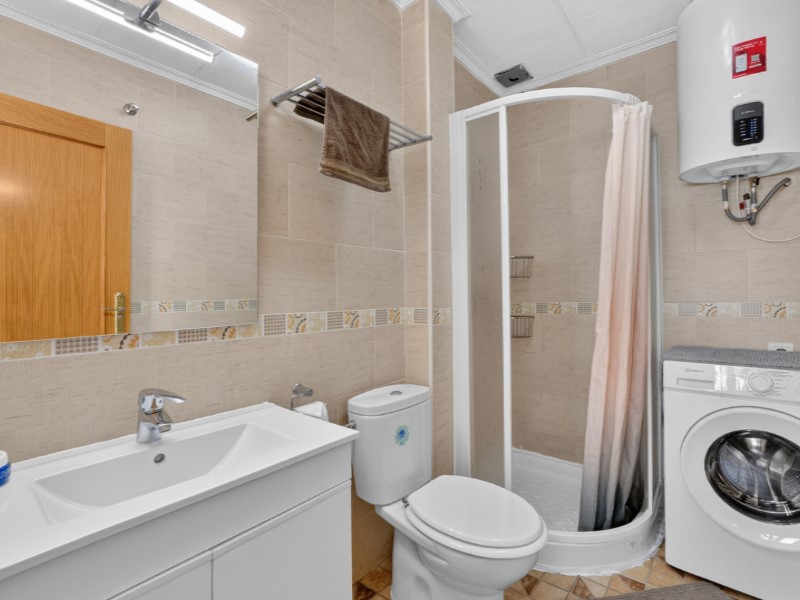 For sale - 3 Bedroom 1 Bathroom Town House in Torrevieja - Costa Blanca  - Alicante
