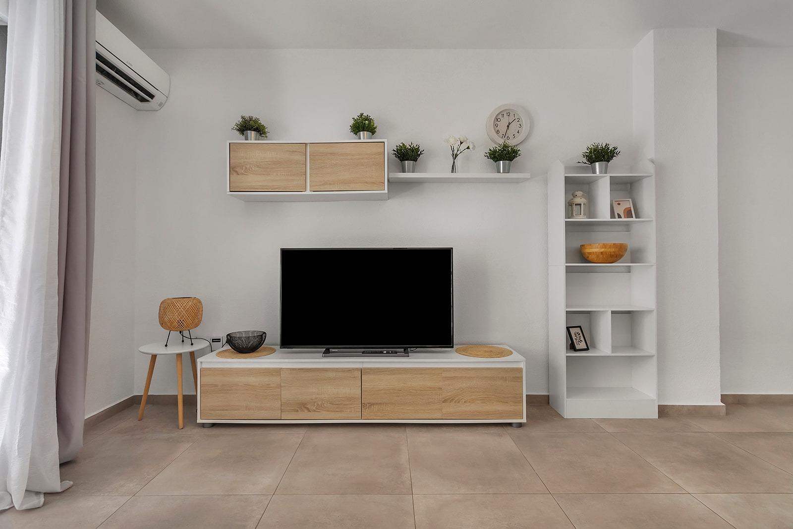 For sale - 3 Bedroom 1 Bathroom Apartment in Torrevieja - Playa De Los Locos  - Alicante