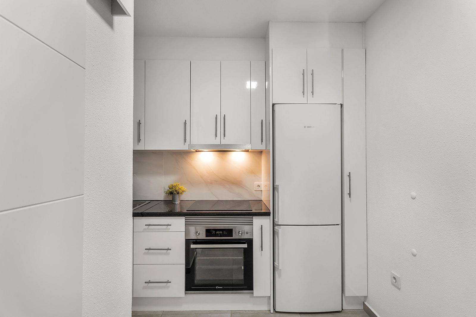 For sale - 3 Bedroom 1 Bathroom Apartment in Torrevieja - Playa De Los Locos  - Alicante