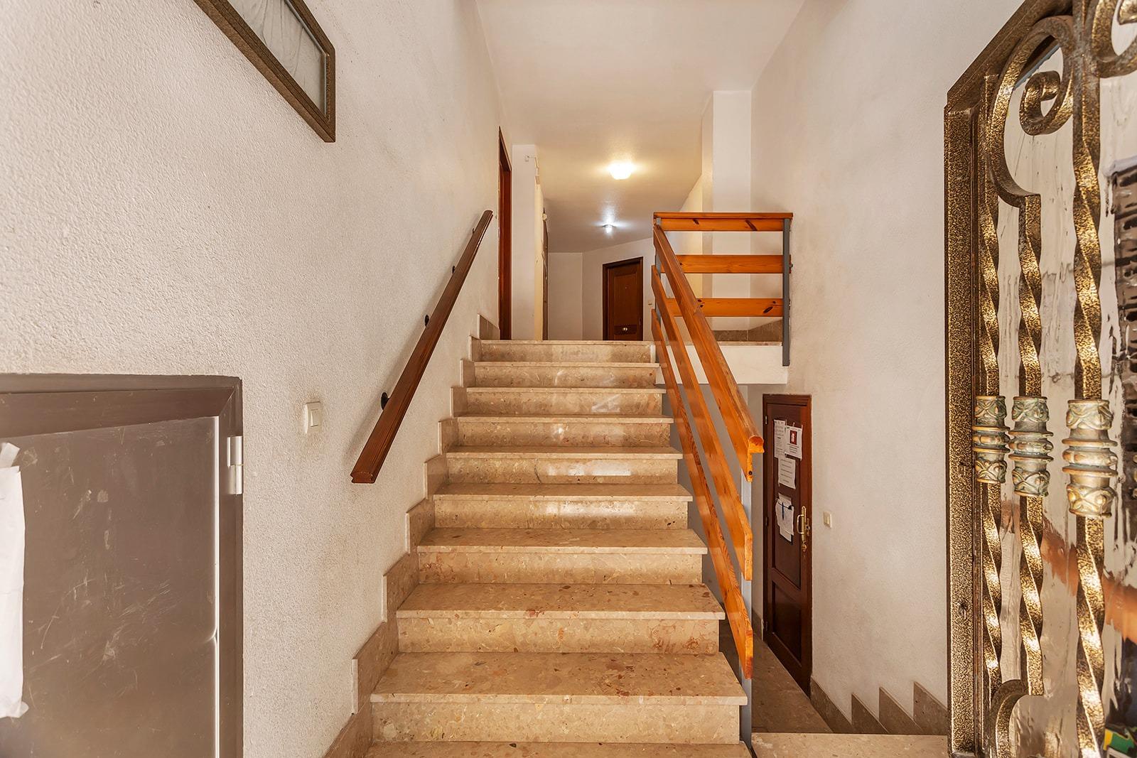 For sale - 3 Bedroom 1 Bathroom Apartment in Torrevieja - Playa De Los Locos  - Alicante