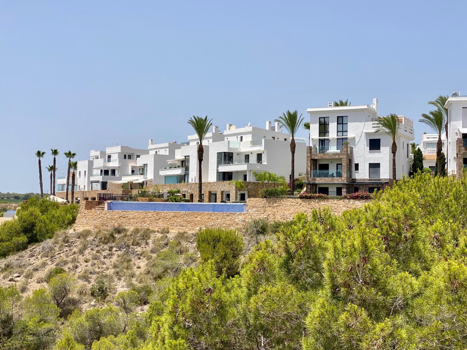 For sale - 3 Bedroom 2 Bathroom Ground floor Bungalow in Las Ramblas - Las Ramblas  - Alicante