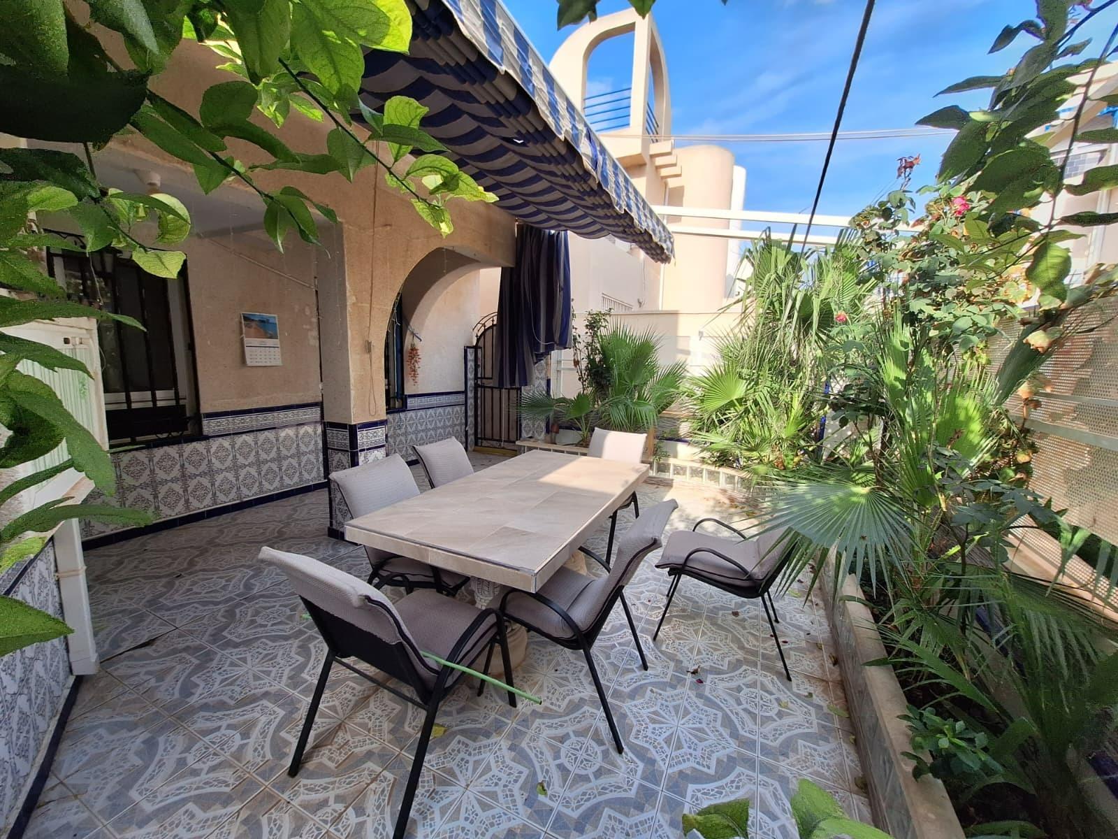For sale - 5 Bedroom 3 Bathroom Quad House in Torrevieja - Carrefour  - Alicante