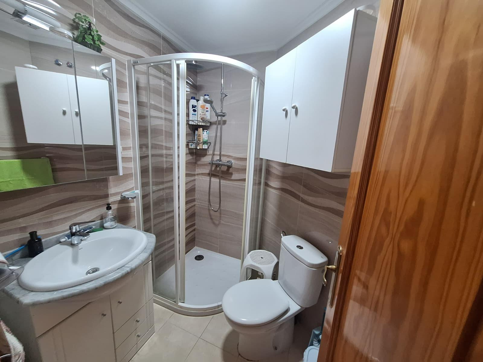 For sale - 2 Bedroom 2 Bathroom Apartment in Torrevieja - Playa De Los Locos  - Alicante