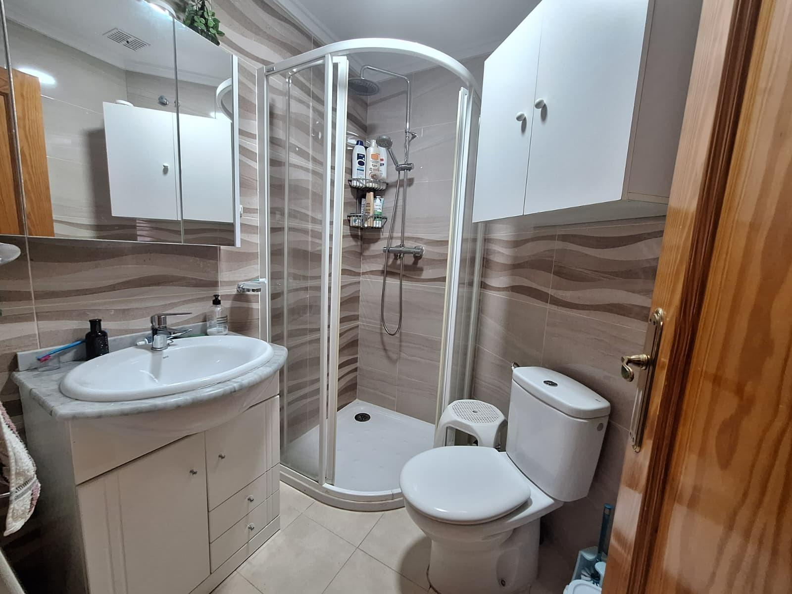 For sale - 2 Bedroom 2 Bathroom Apartment in Torrevieja - Playa De Los Locos  - Alicante