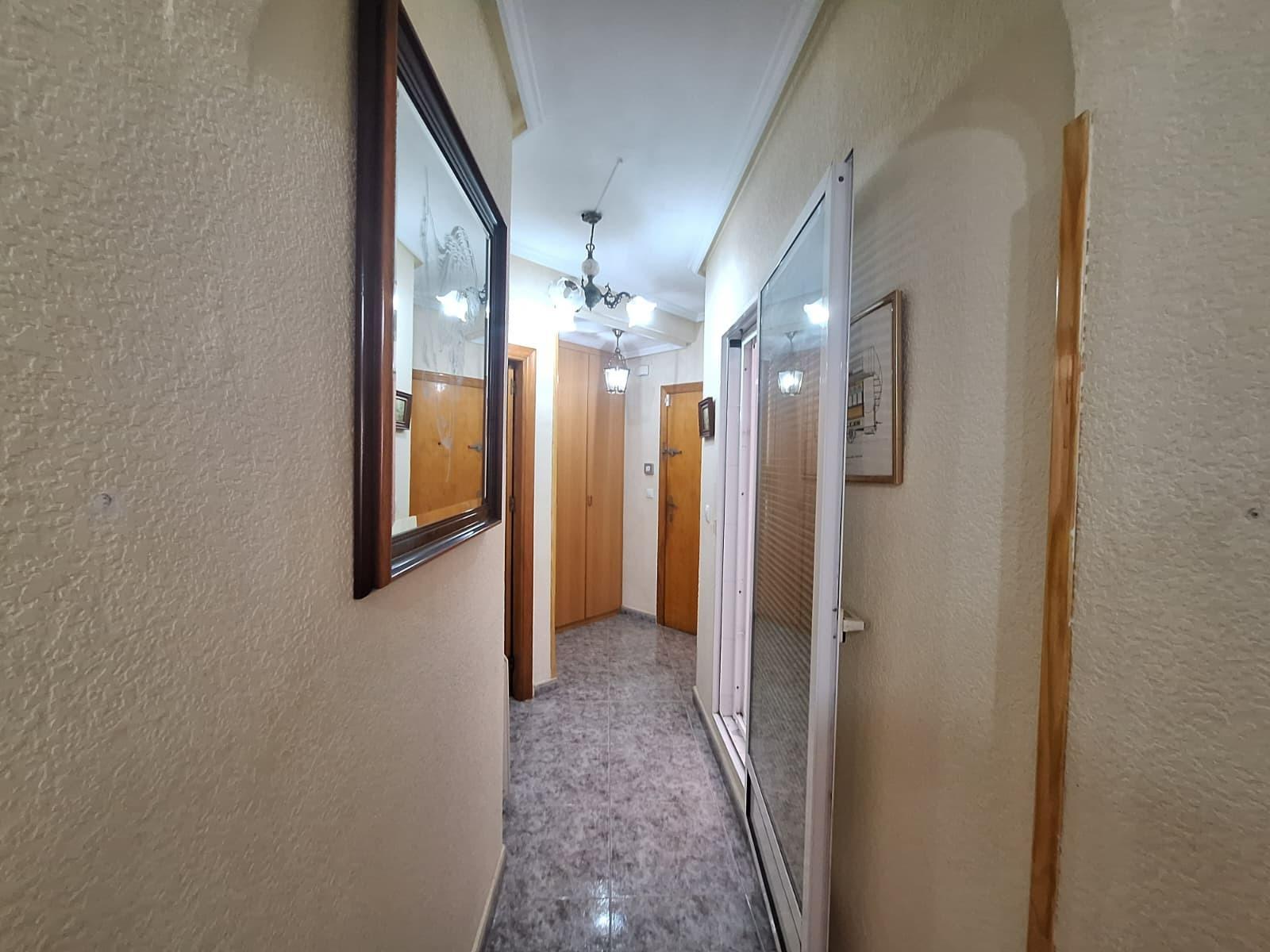 For sale - 2 Bedroom 2 Bathroom Apartment in Torrevieja - Playa De Los Locos  - Alicante