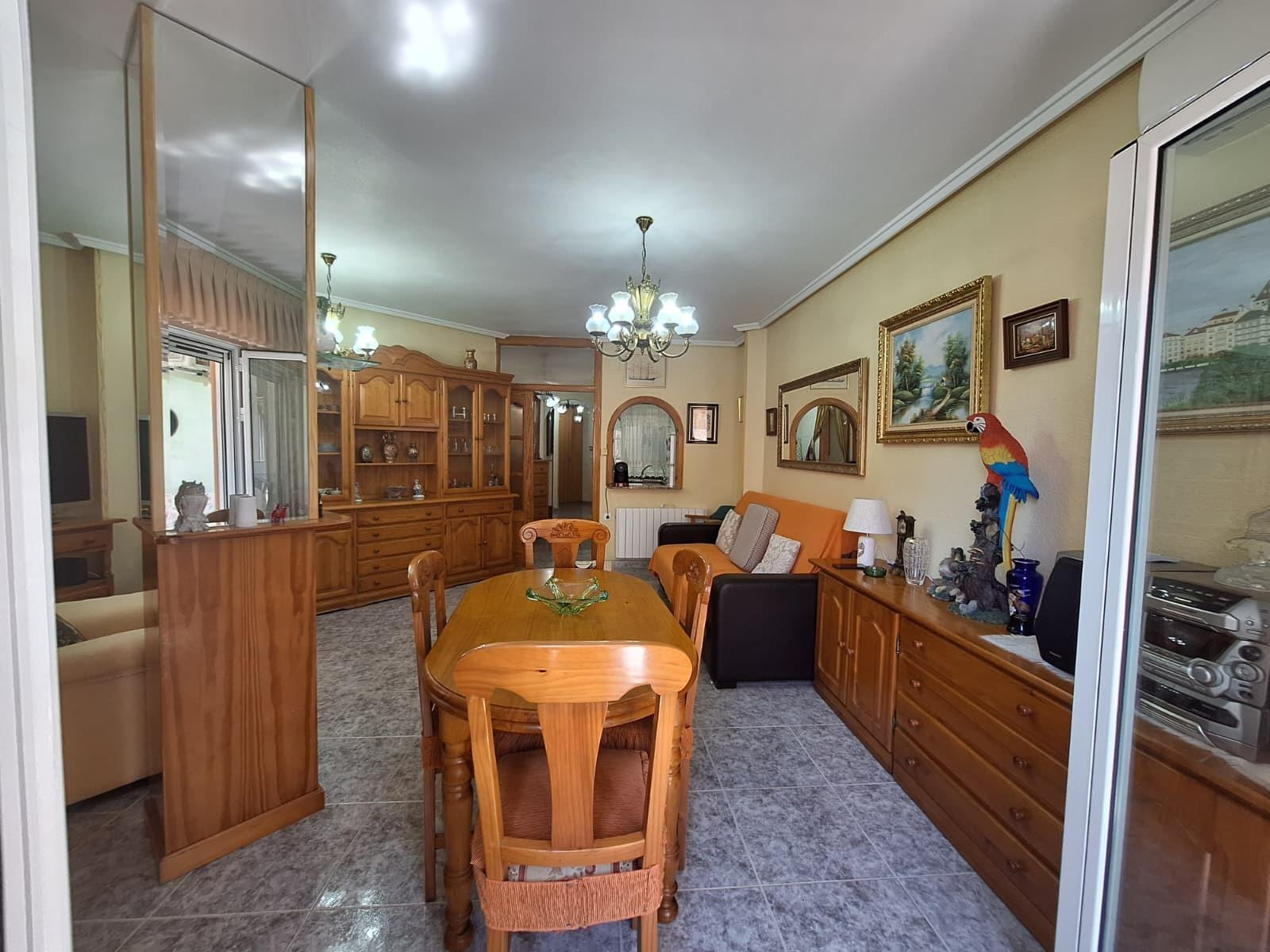 For sale - 2 Bedroom 2 Bathroom Apartment in Torrevieja - Playa De Los Locos  - Alicante
