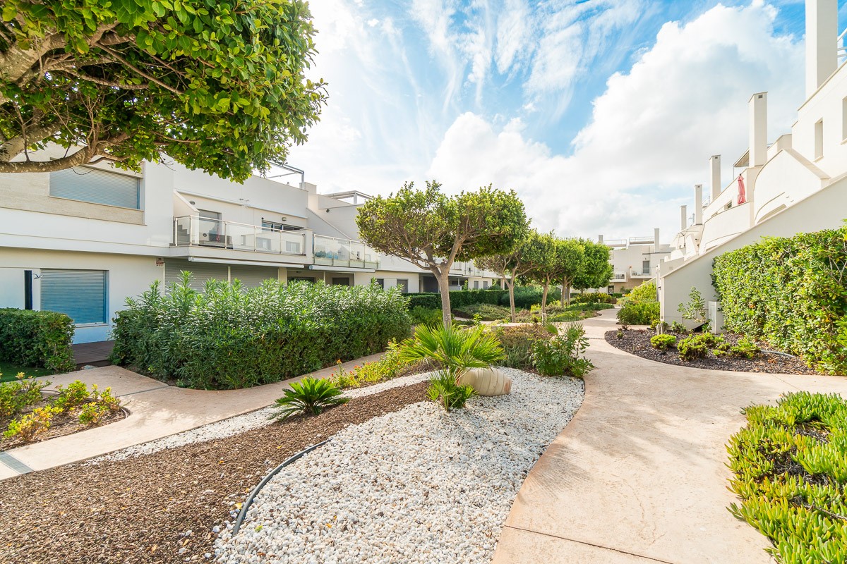 For sale - 2 Bedroom 2 Bathroom Bungalow in Vistabella Golf Entre Naranjos - Inland  - Alicante