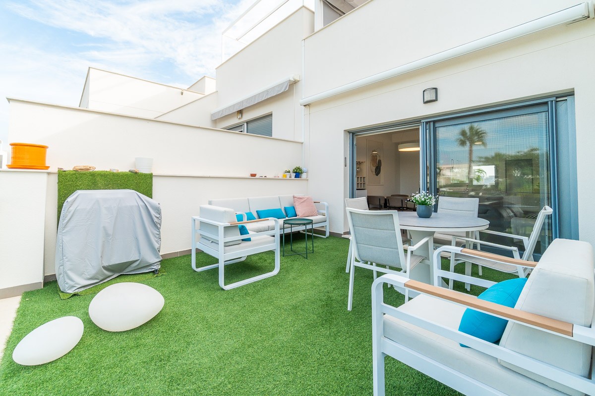 For sale - 2 Bedroom 2 Bathroom Bungalow in Vistabella Golf Entre Naranjos - Inland  - Alicante