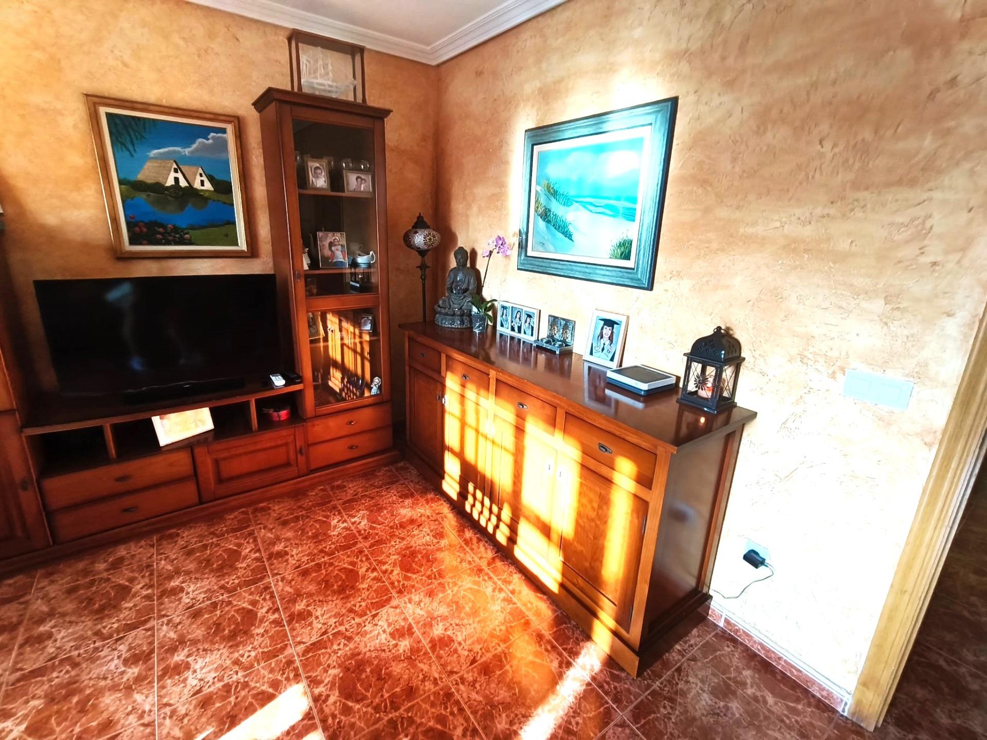 For sale - 2 Bedroom 2 Bathroom Apartment in Torrevieja - Centro  - Alicante