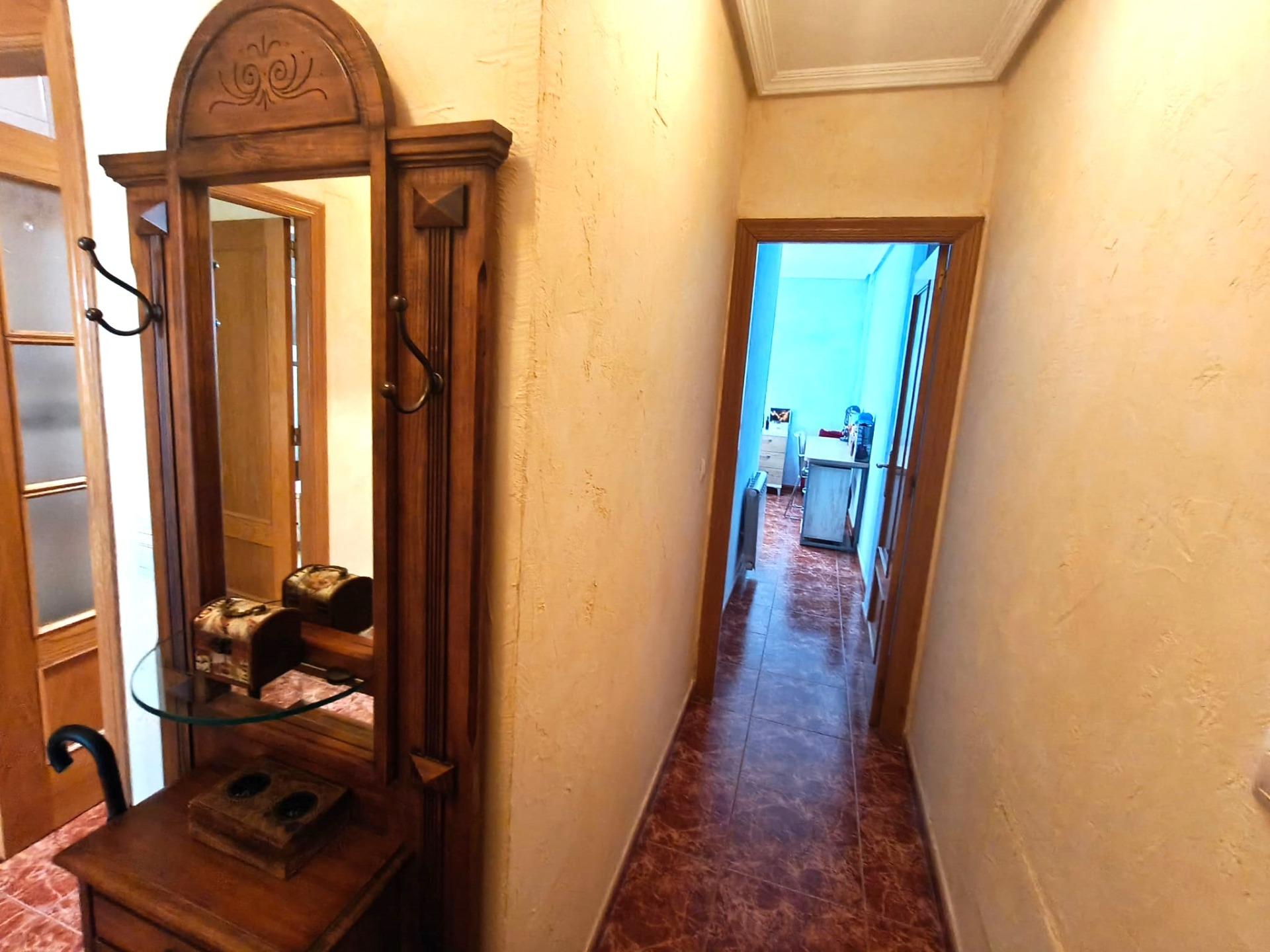 For sale - 2 Bedroom 2 Bathroom Apartment in Torrevieja - Centro  - Alicante