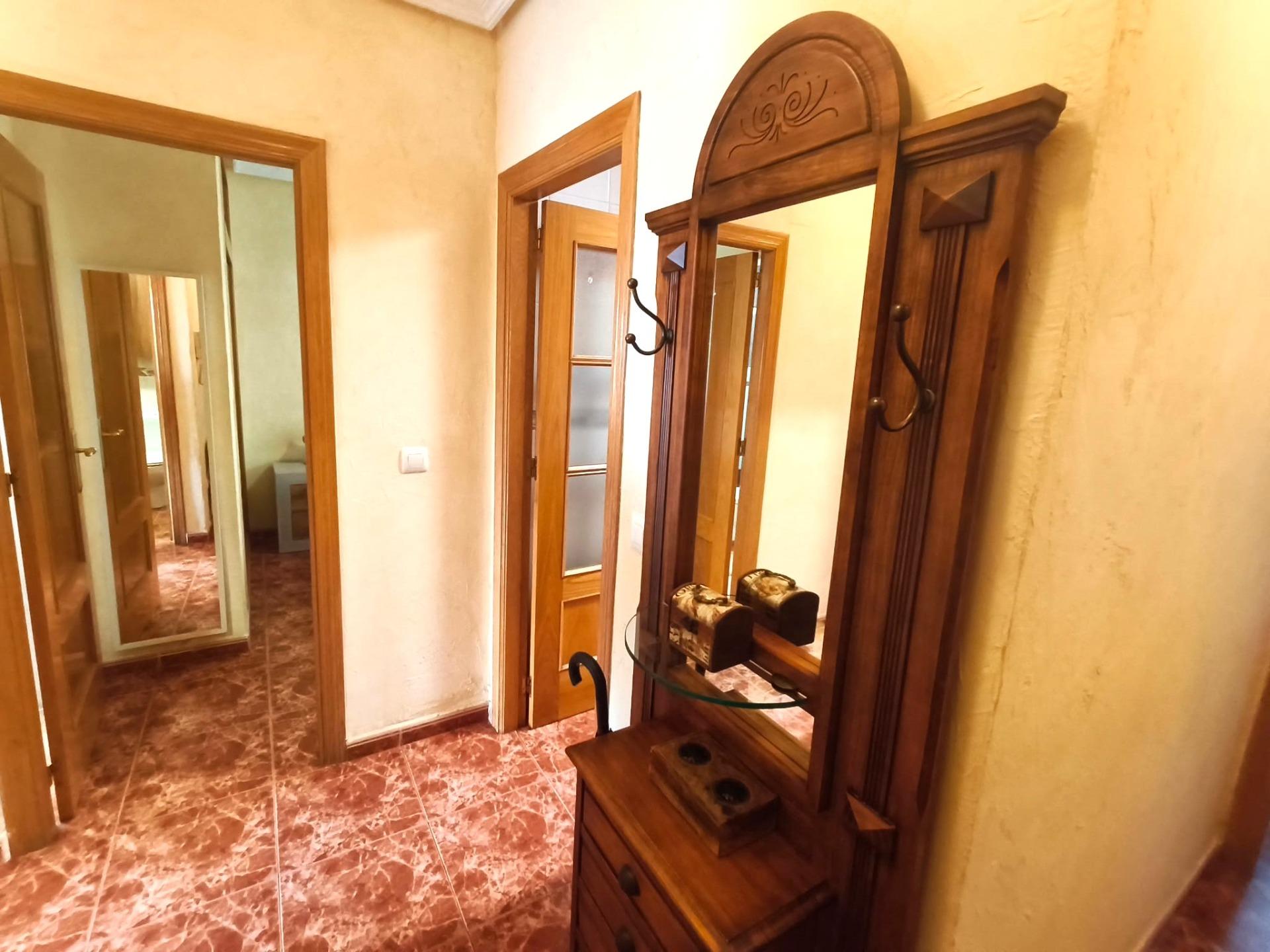 For sale - 2 Bedroom 2 Bathroom Apartment in Torrevieja - Centro  - Alicante