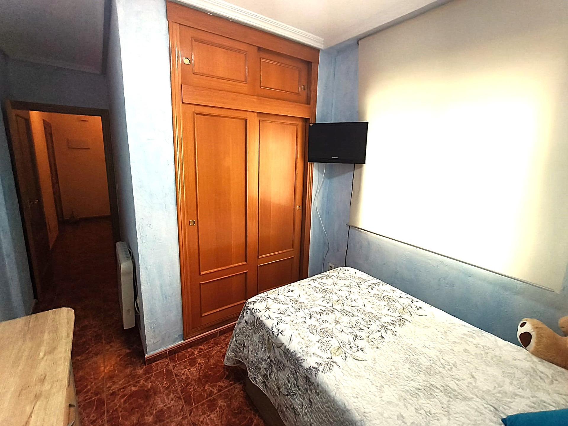 For sale - 2 Bedroom 2 Bathroom Apartment in Torrevieja - Centro  - Alicante