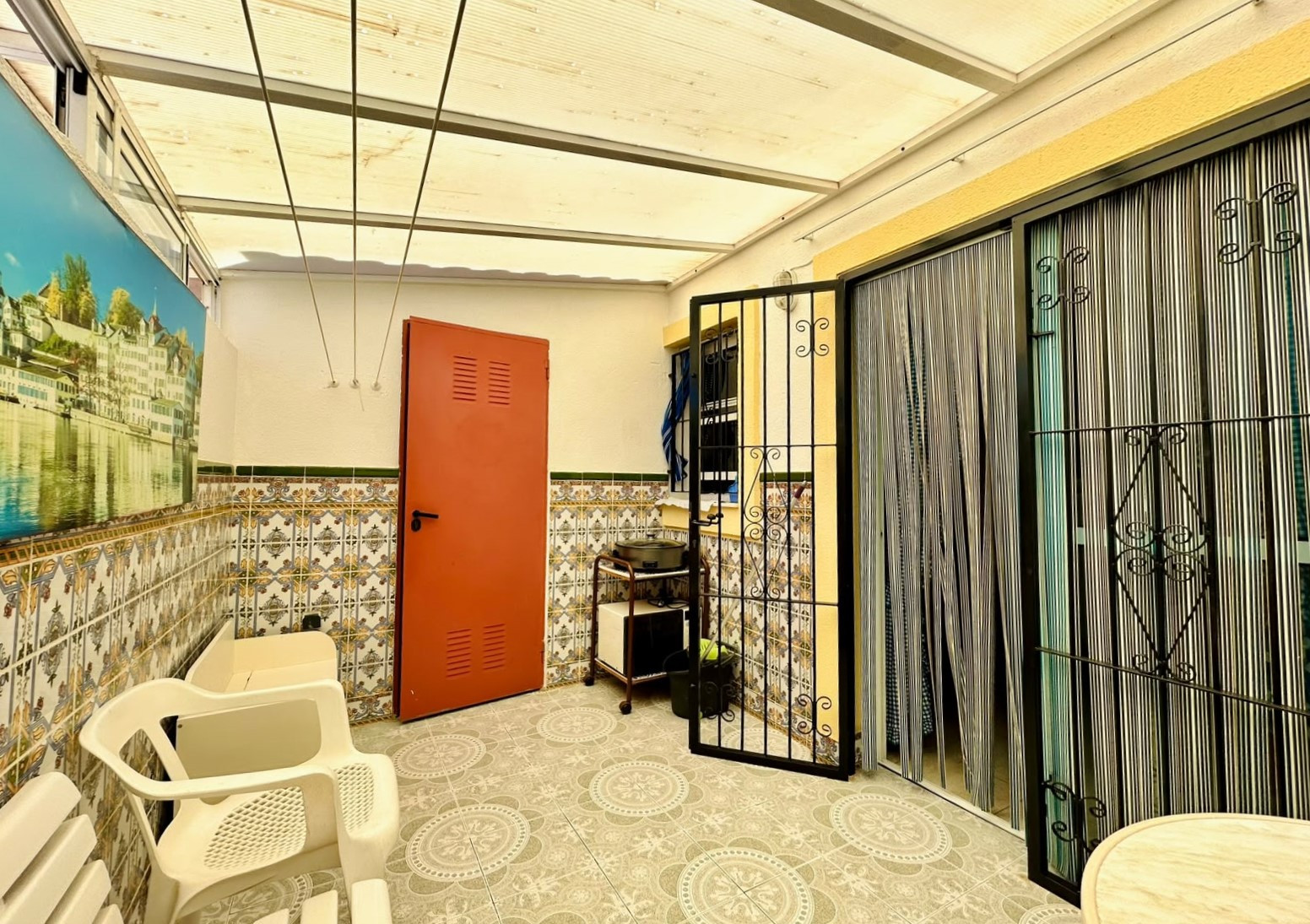For sale - 2 Bedroom 2 Bathroom Town House in Torrevieja - Costa Blanca  - Alicante