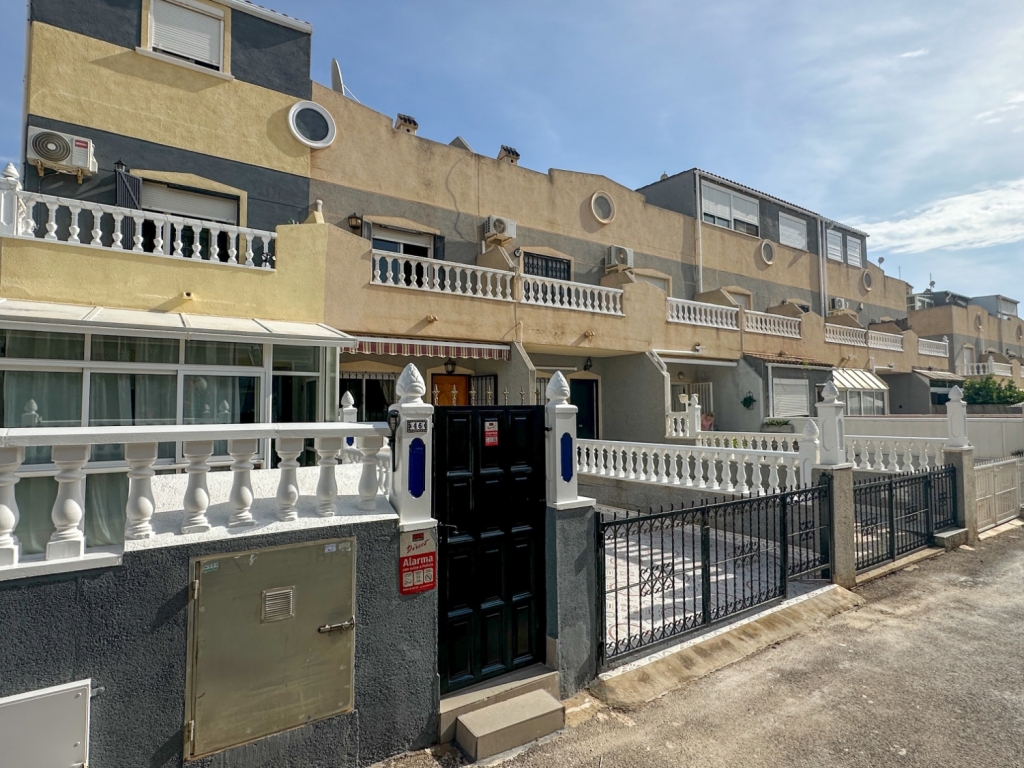2 Bedroom 2 Bathroom Town House in Playa Flamenca