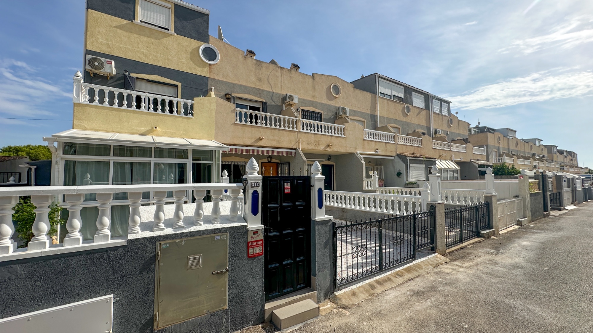 For sale - 2 Bedroom 2 Bathroom Town House in Playa Flamenca - Costa Blanca  - Alicante