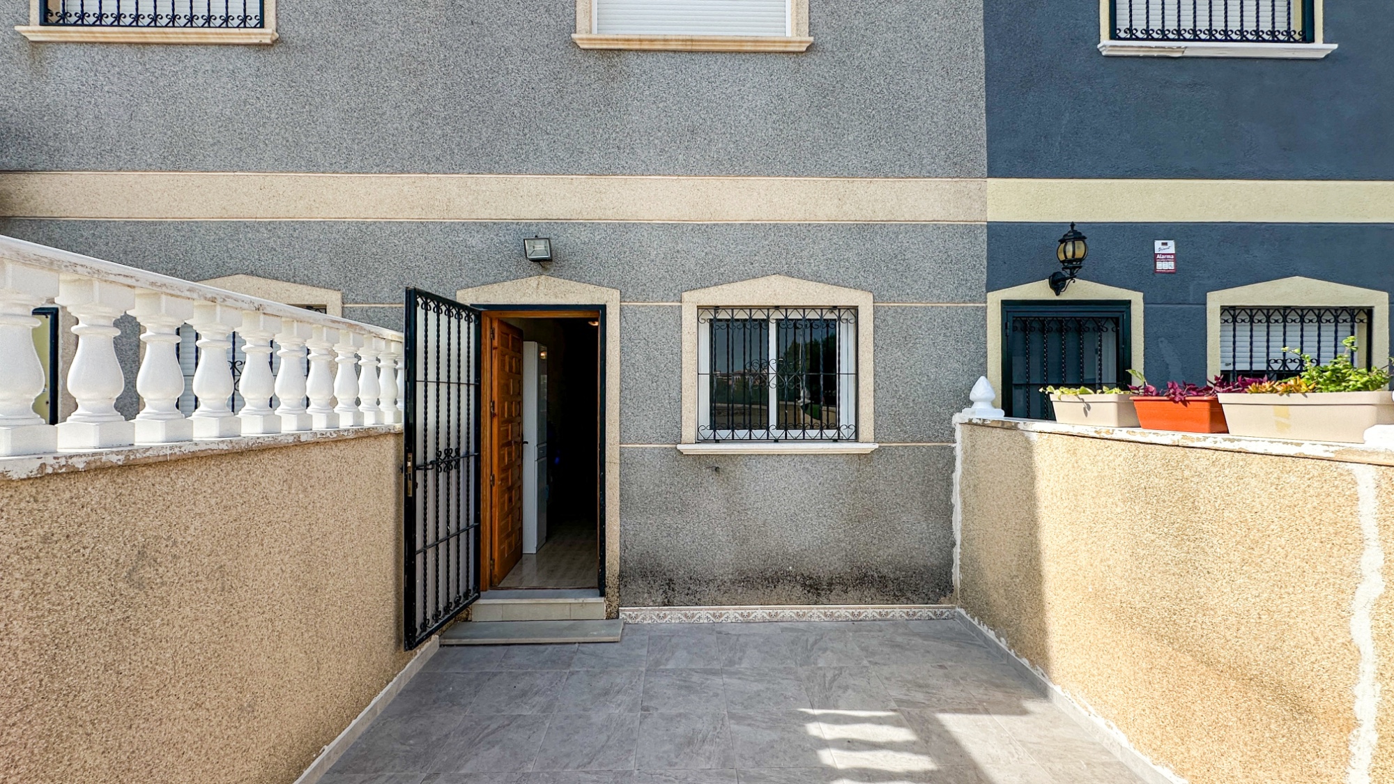 For sale - 2 Bedroom 2 Bathroom Town House in Playa Flamenca - Costa Blanca  - Alicante