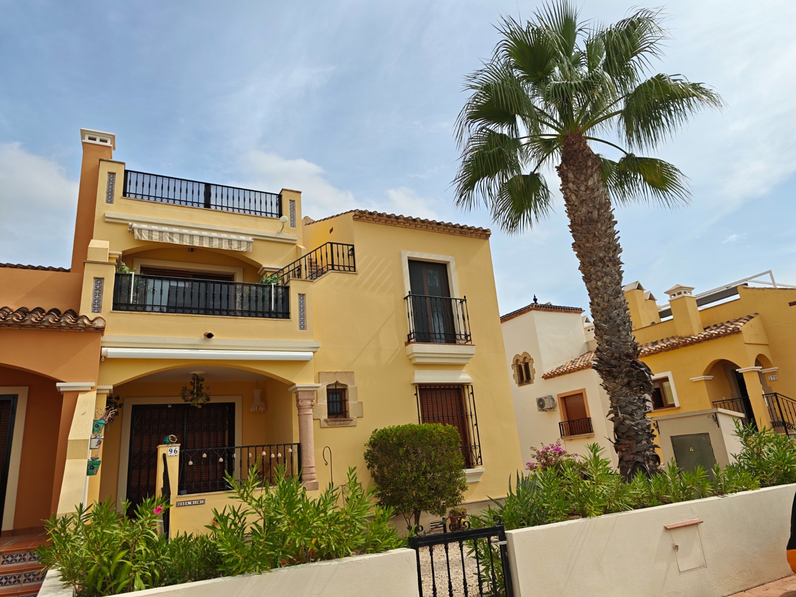 For sale - 2 Bedroom 2 Bathroom Apartment in Algorfa - Inland  - Alicante