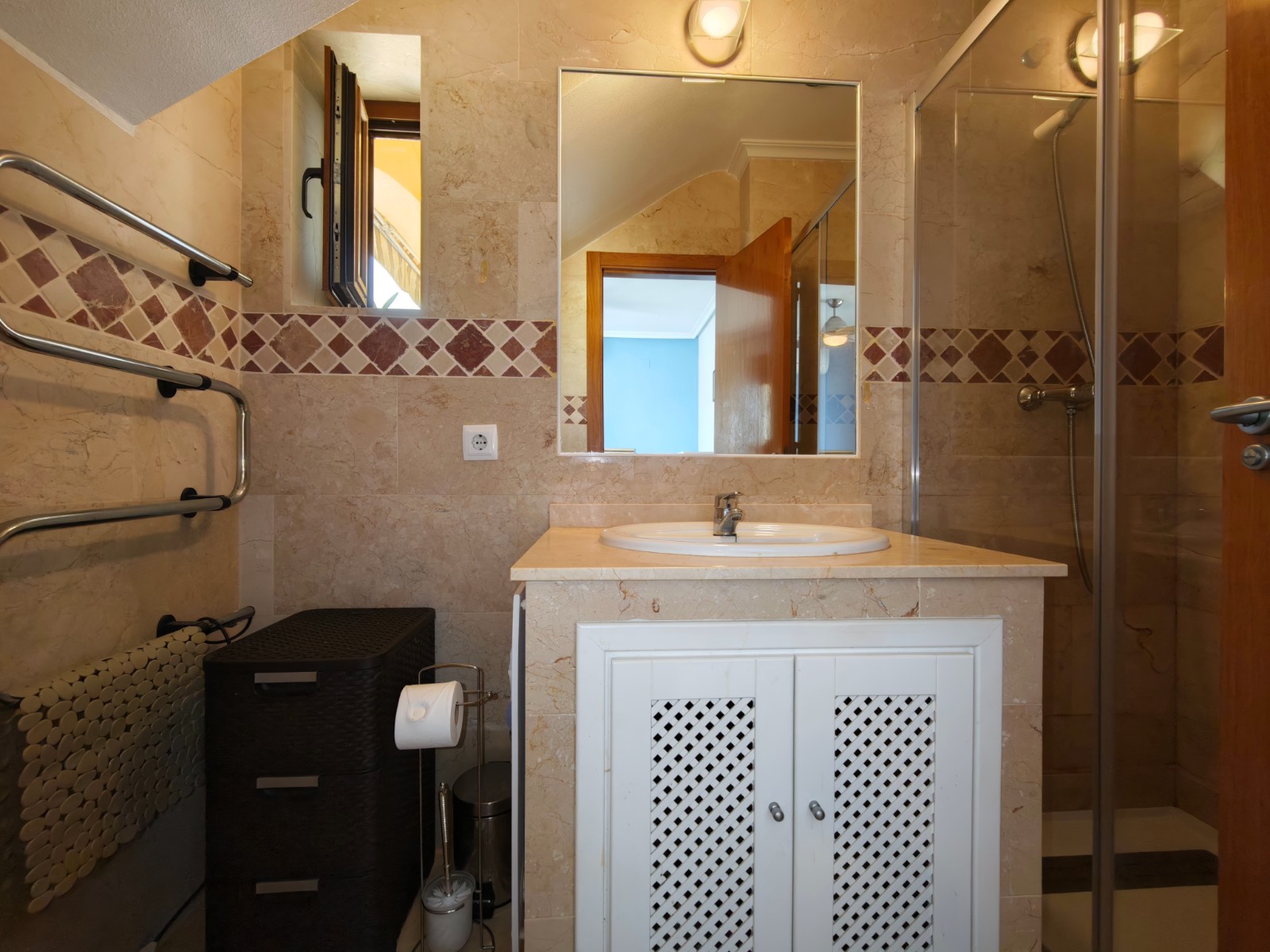 For sale - 2 Bedroom 2 Bathroom Apartment in Algorfa - Inland  - Alicante
