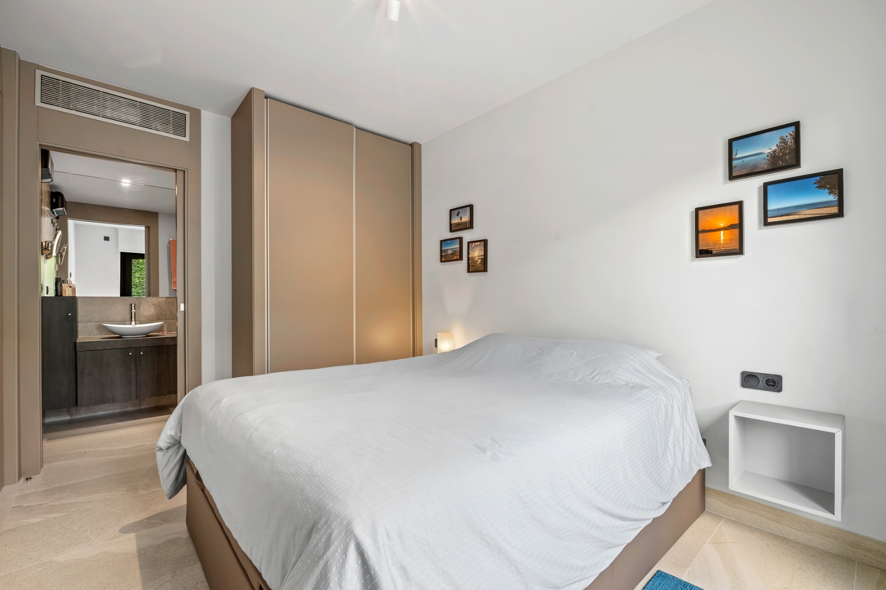 For sale - 2 Bedroom 2 Bathroom Apartment in Villamartin - Costa Blanca  - Alicante