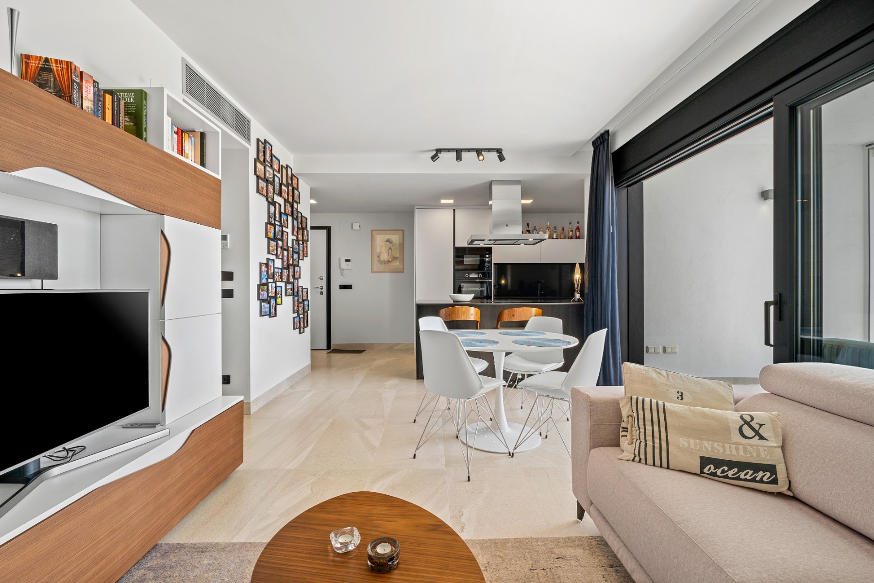 For sale - 2 Bedroom 2 Bathroom Apartment in Villamartin - Costa Blanca  - Alicante