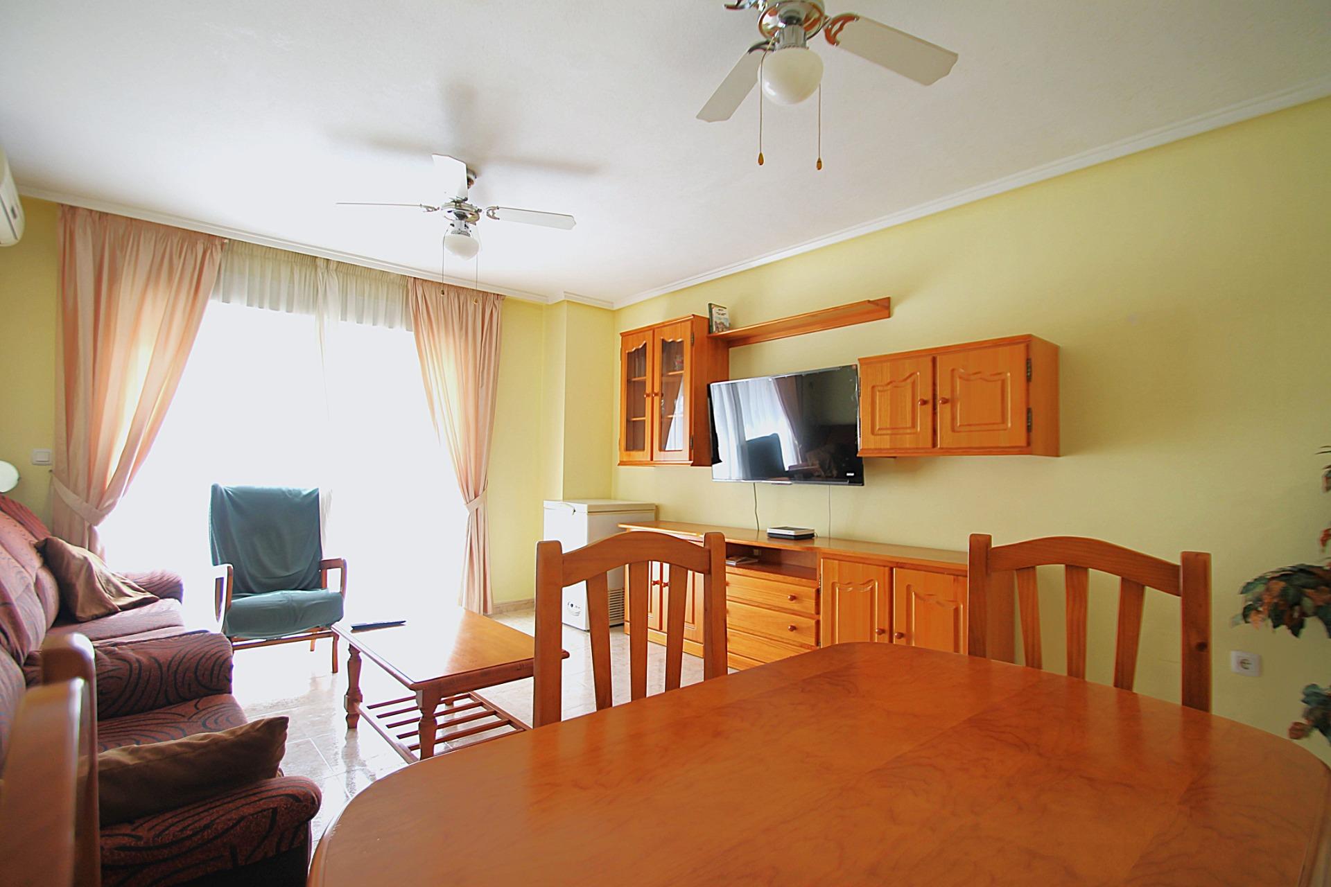 For sale - 3 Bedroom 2 Bathroom Apartment in Torrevieja - Las Piscinas Naturales  - Alicante