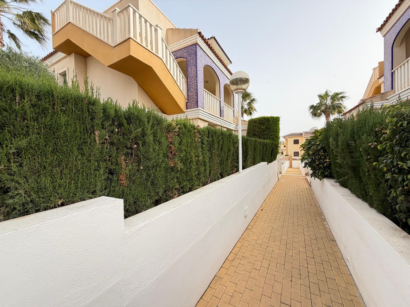 For sale - 2 Bedroom 1 Bathroom Bungalow in Ciudad Quesada - Doña Pepa  - Alicante