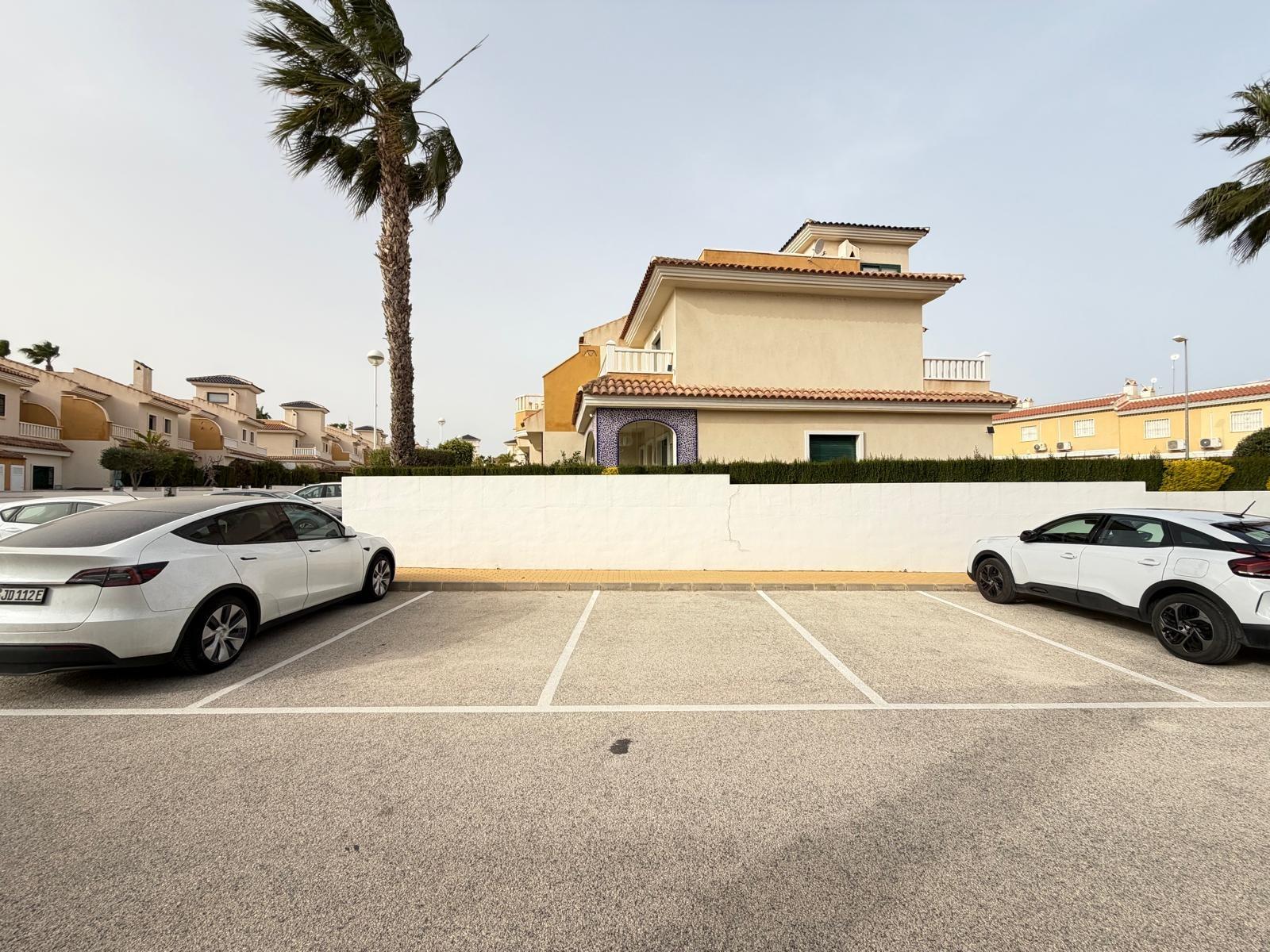 For sale - 2 Bedroom 1 Bathroom Bungalow in Ciudad Quesada - Doña Pepa  - Alicante