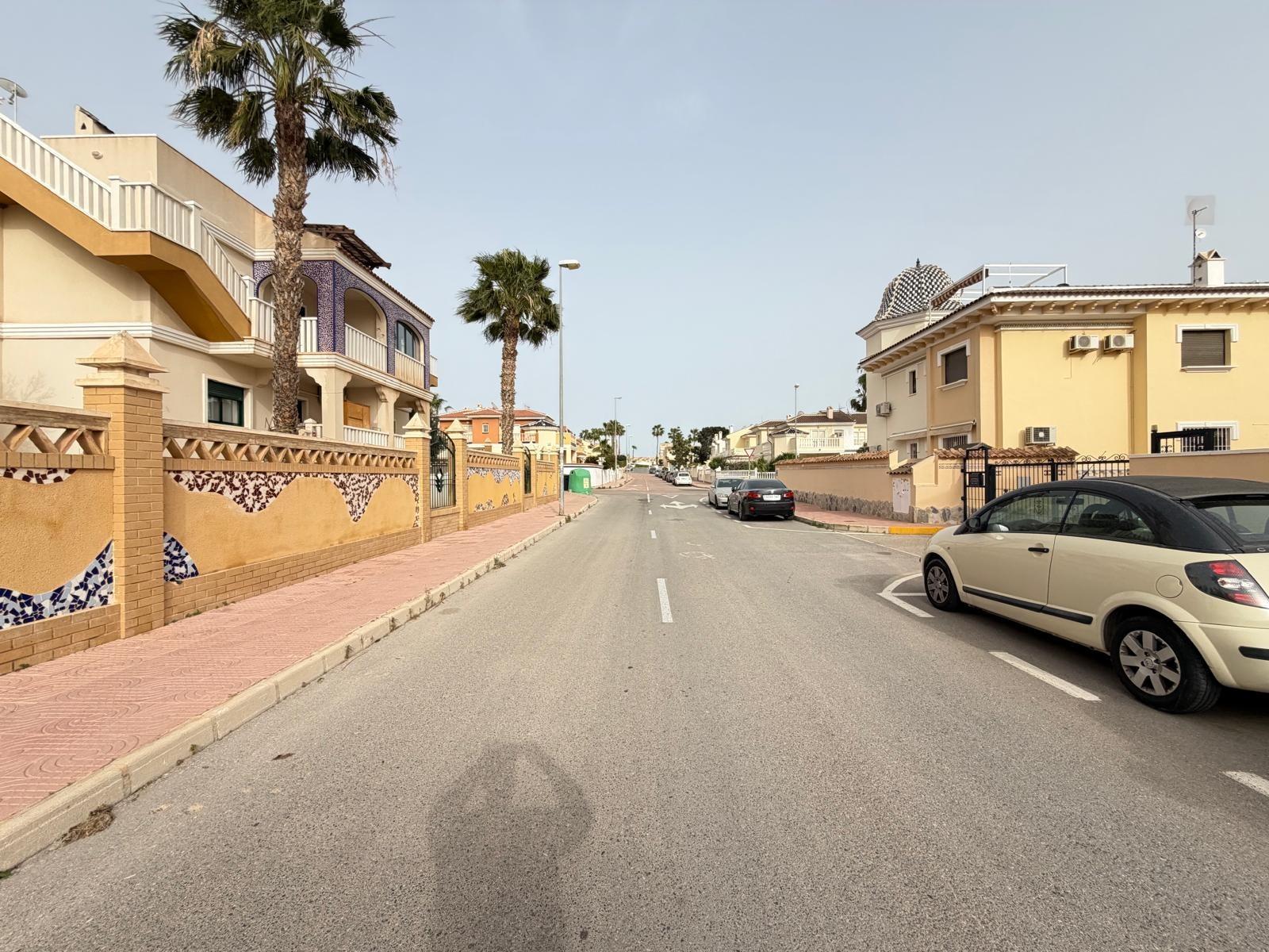 For sale - 2 Bedroom 1 Bathroom Bungalow in Ciudad Quesada - Doña Pepa  - Alicante