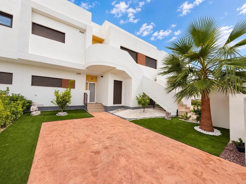 2 Bedroom 2 Bathroom Bungalow in Orihuela