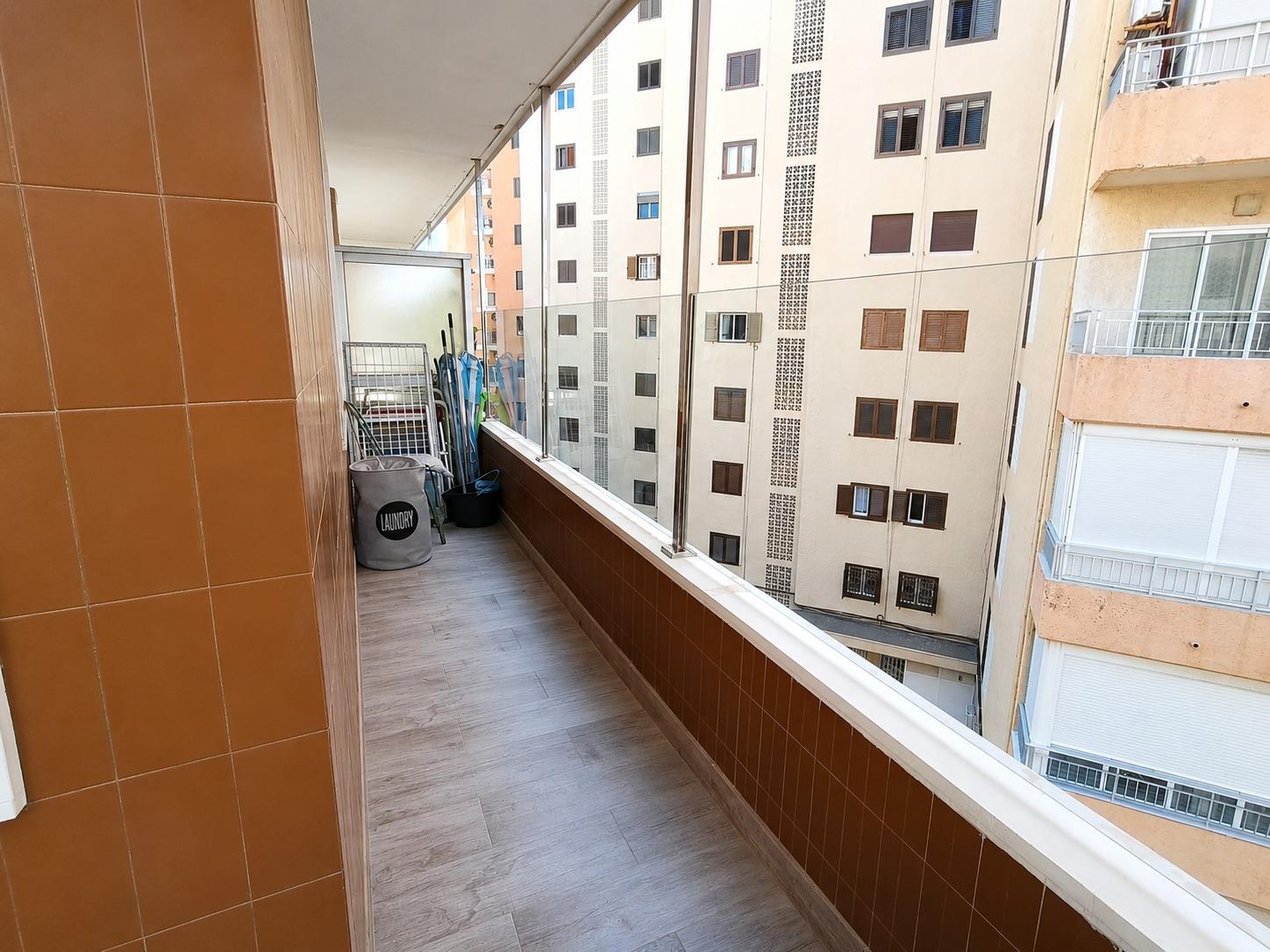 For sale - 3 Bedroom 2 Bathroom Apartment in Torrevieja - Playa Del Cura  - Alicante