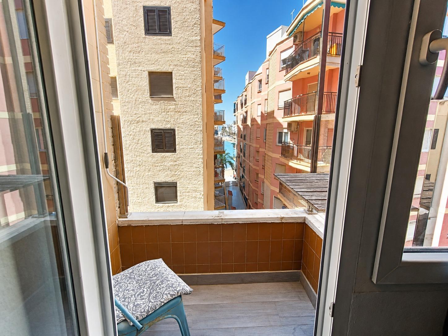 For sale - 3 Bedroom 2 Bathroom Apartment in Torrevieja - Playa Del Cura  - Alicante