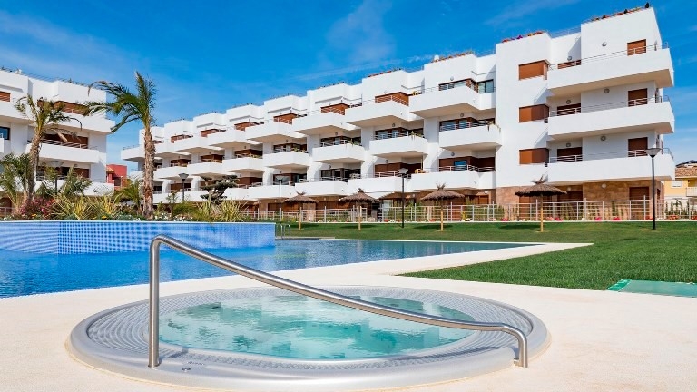 2 Bedroom 2 Bathroom Apartment in Orihuela Costa