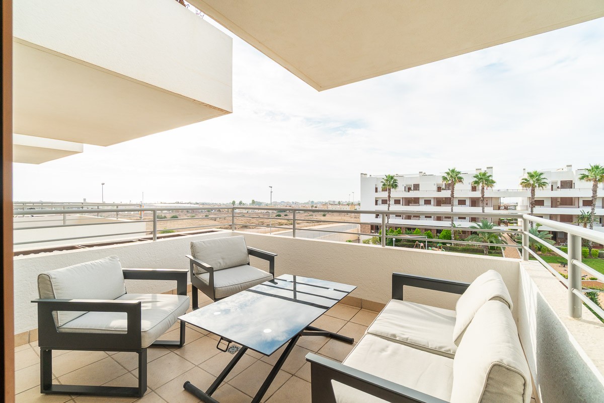 For sale - 2 Bedroom 2 Bathroom Apartment in Orihuela Costa - Costa Blanca  - Alicante