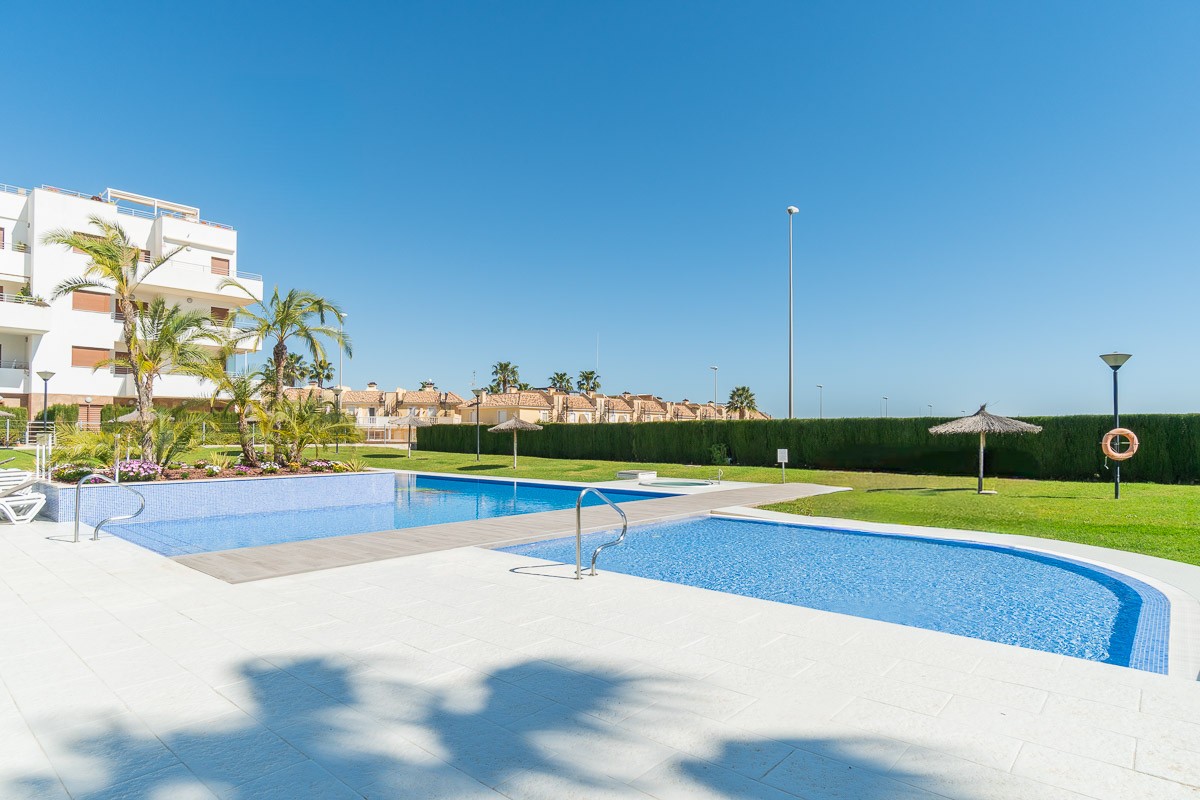 For sale - 2 Bedroom 2 Bathroom Apartment in Orihuela Costa - Costa Blanca  - Alicante