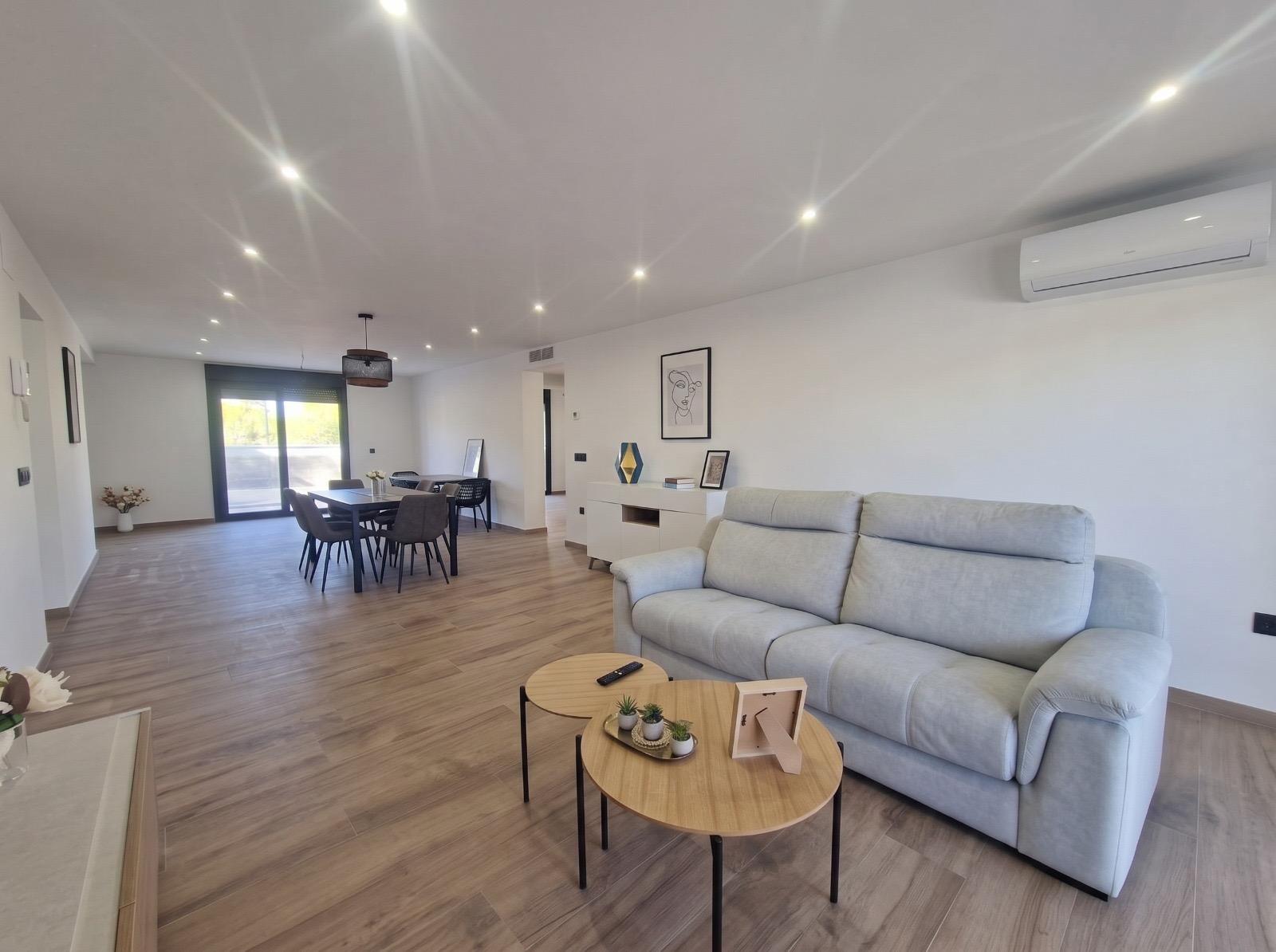 For sale - 3 Bedroom 2 Bathroom Villa in Torrevieja - Los Balcones - Los Altos Del Edén  - Alicante