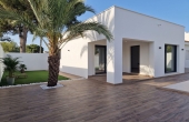 27-462-454-11-913/81661, 3 Bedroom 2 Bathroom Villa in Torrevieja
