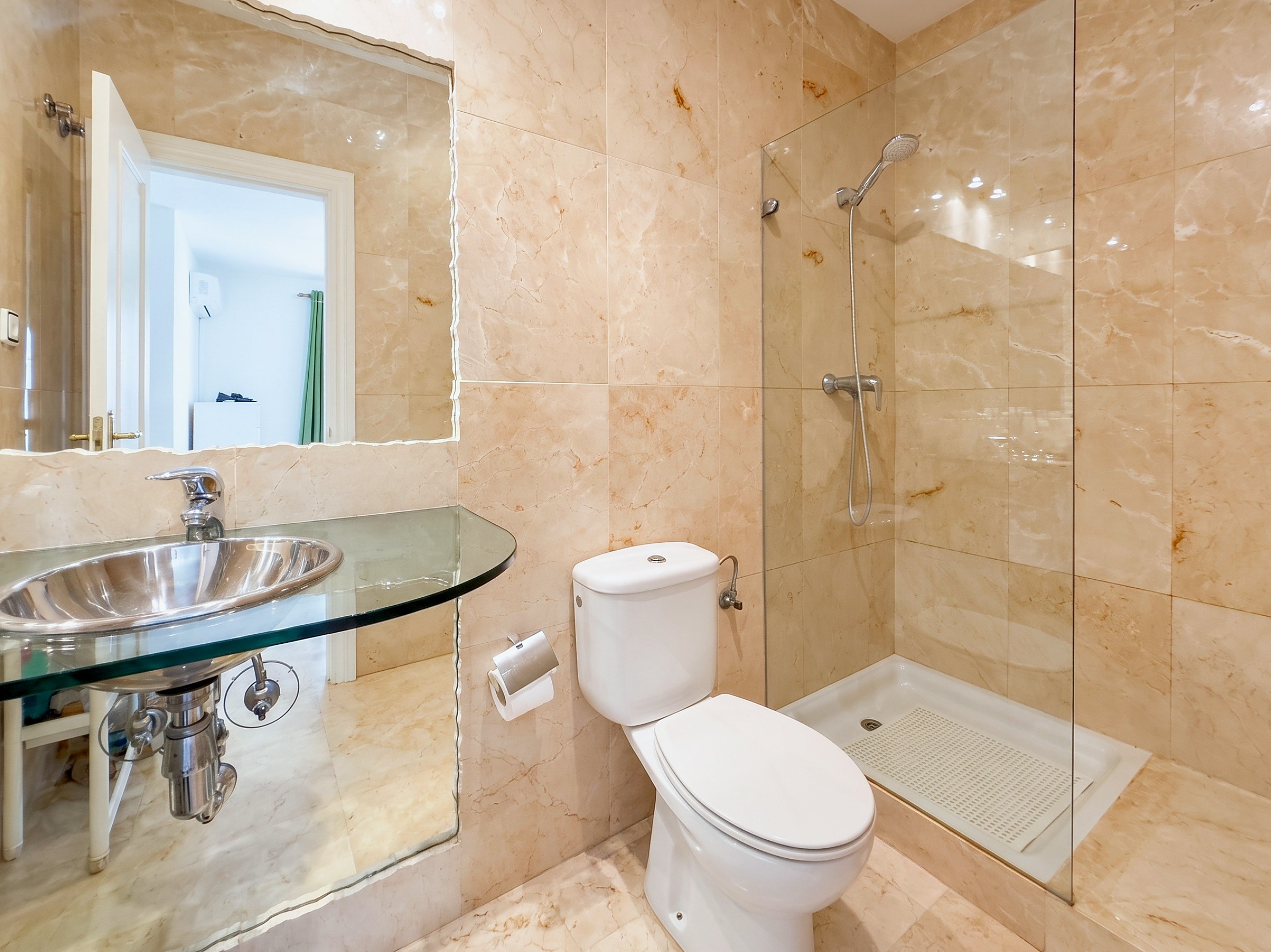 For sale - 4 Bedroom 3 Bathroom Town House in Villamartin - Costa Blanca  - Alicante