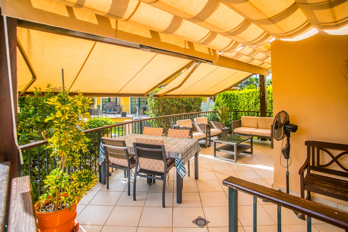 For sale - 4 Bedroom 2 Bathroom Villa in Torrevieja - Costa Blanca  - Alicante
