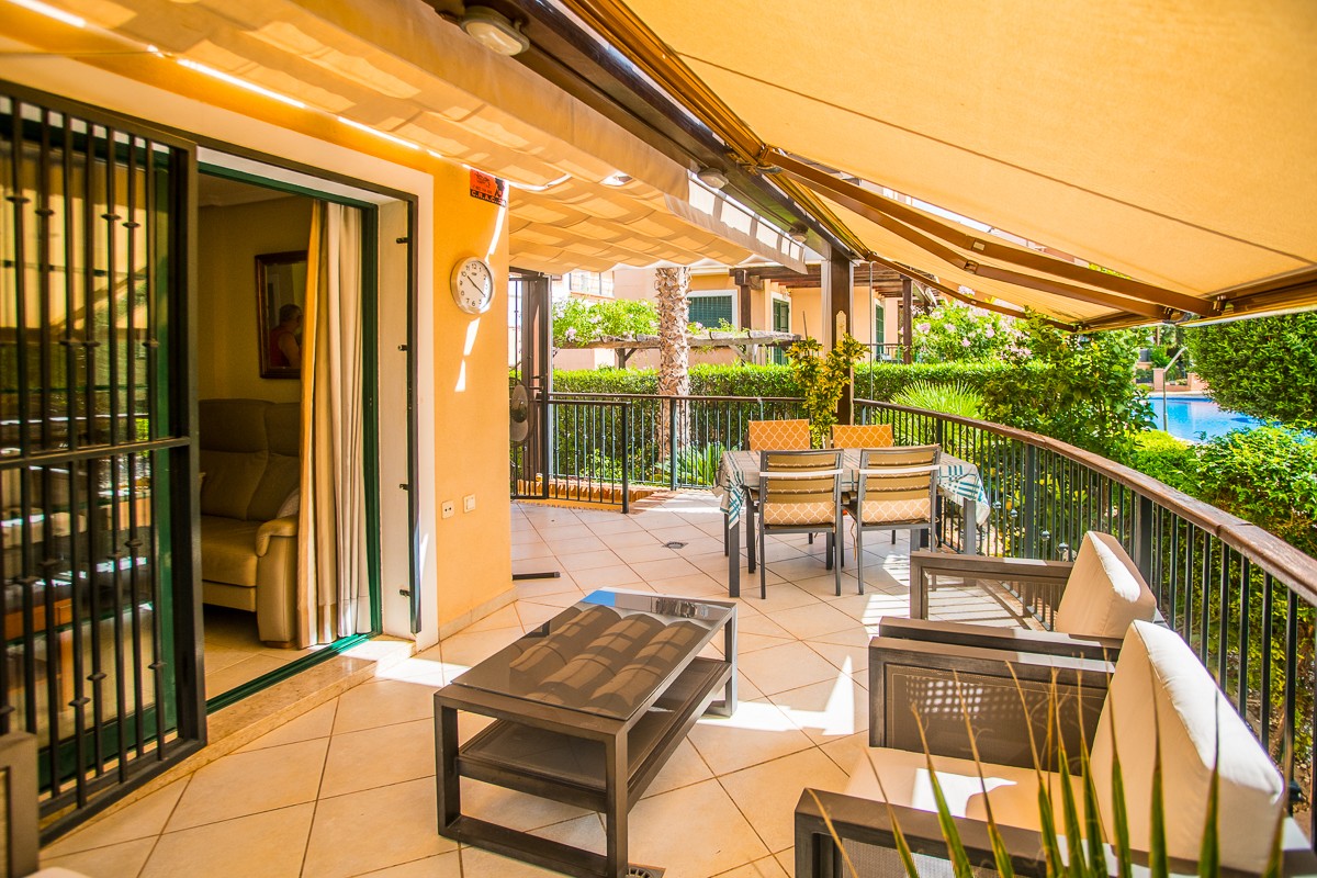 For sale - 4 Bedroom 2 Bathroom Villa in Torrevieja - Costa Blanca  - Alicante