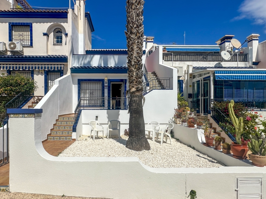 2 Bedroom 1 Bathroom Town House in Villamartin