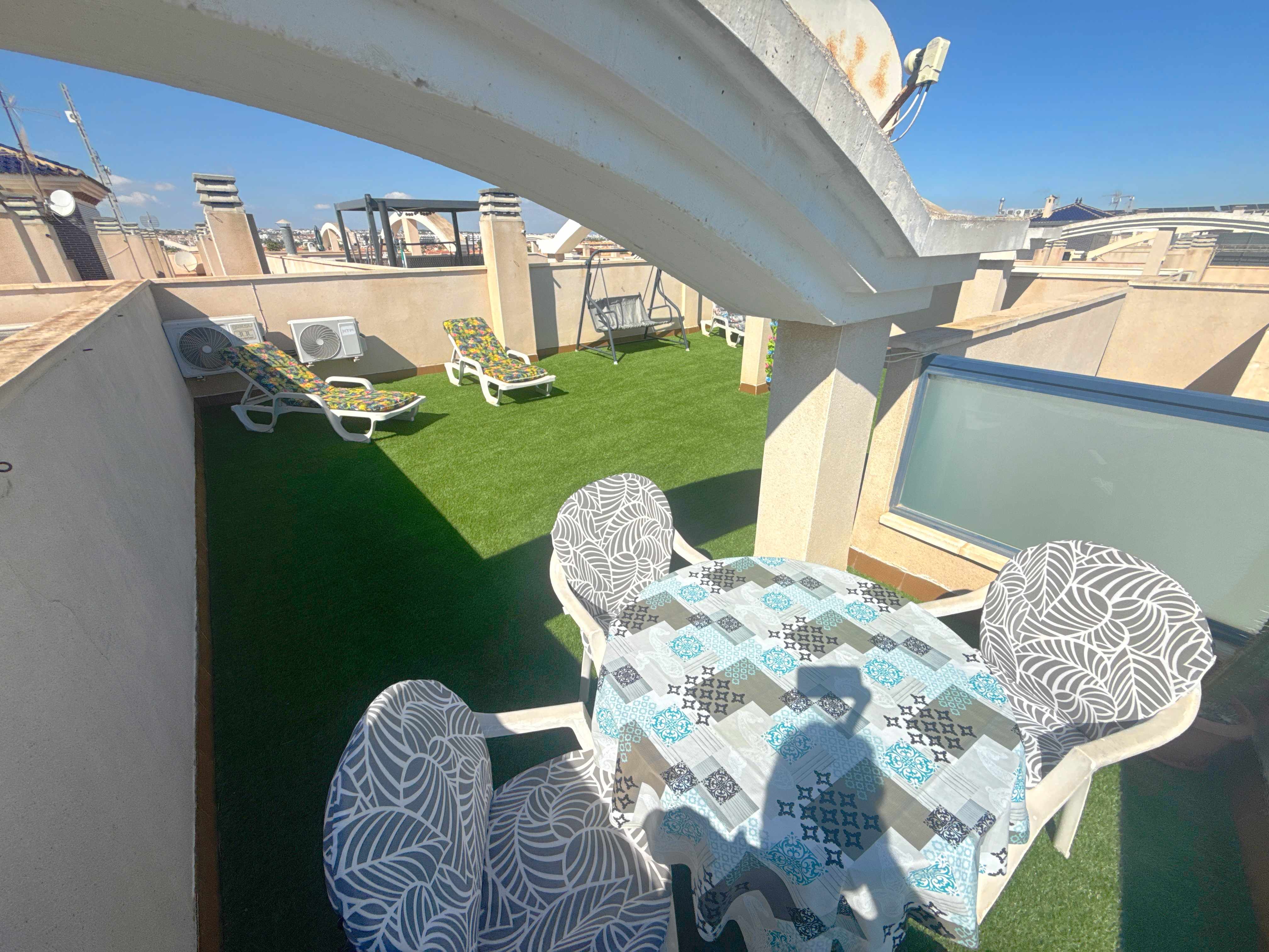 For sale - 2 Bedroom 1 Bathroom Penthouse in Cabo Roig -  - Alicante