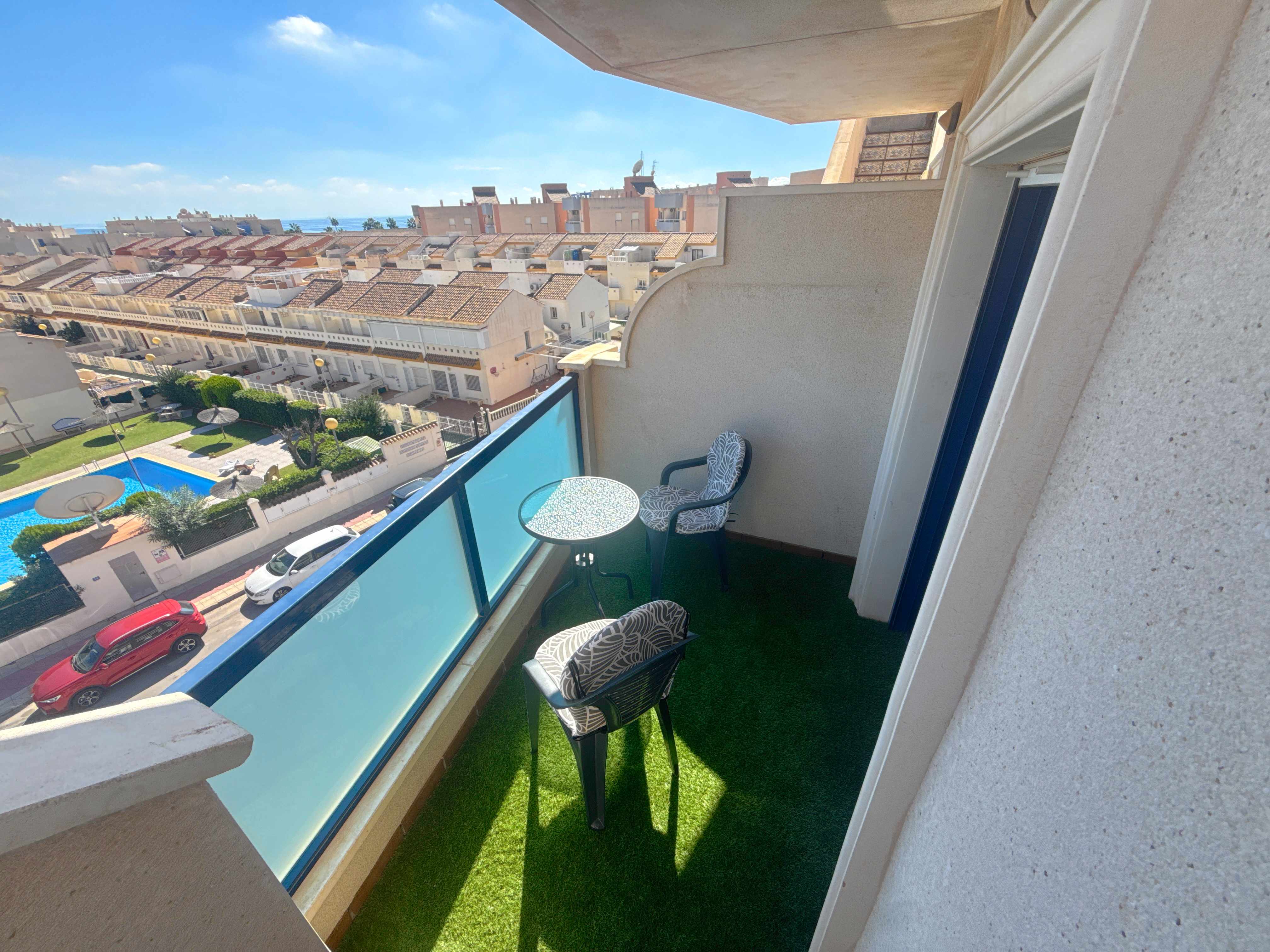 For sale - 2 Bedroom 1 Bathroom Penthouse in Cabo Roig -  - Alicante