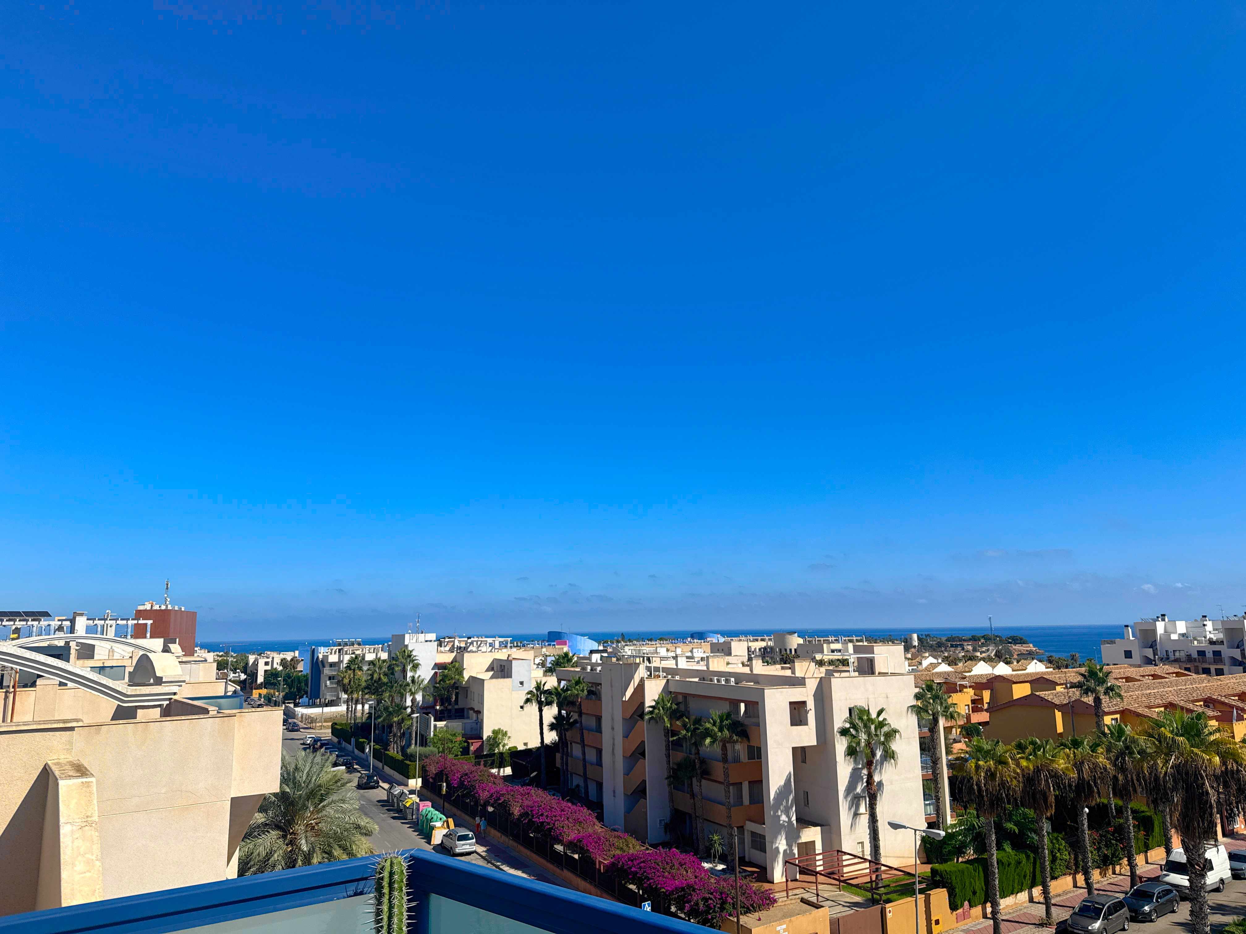 For sale - 2 Bedroom 1 Bathroom Penthouse in Cabo Roig -  - Alicante