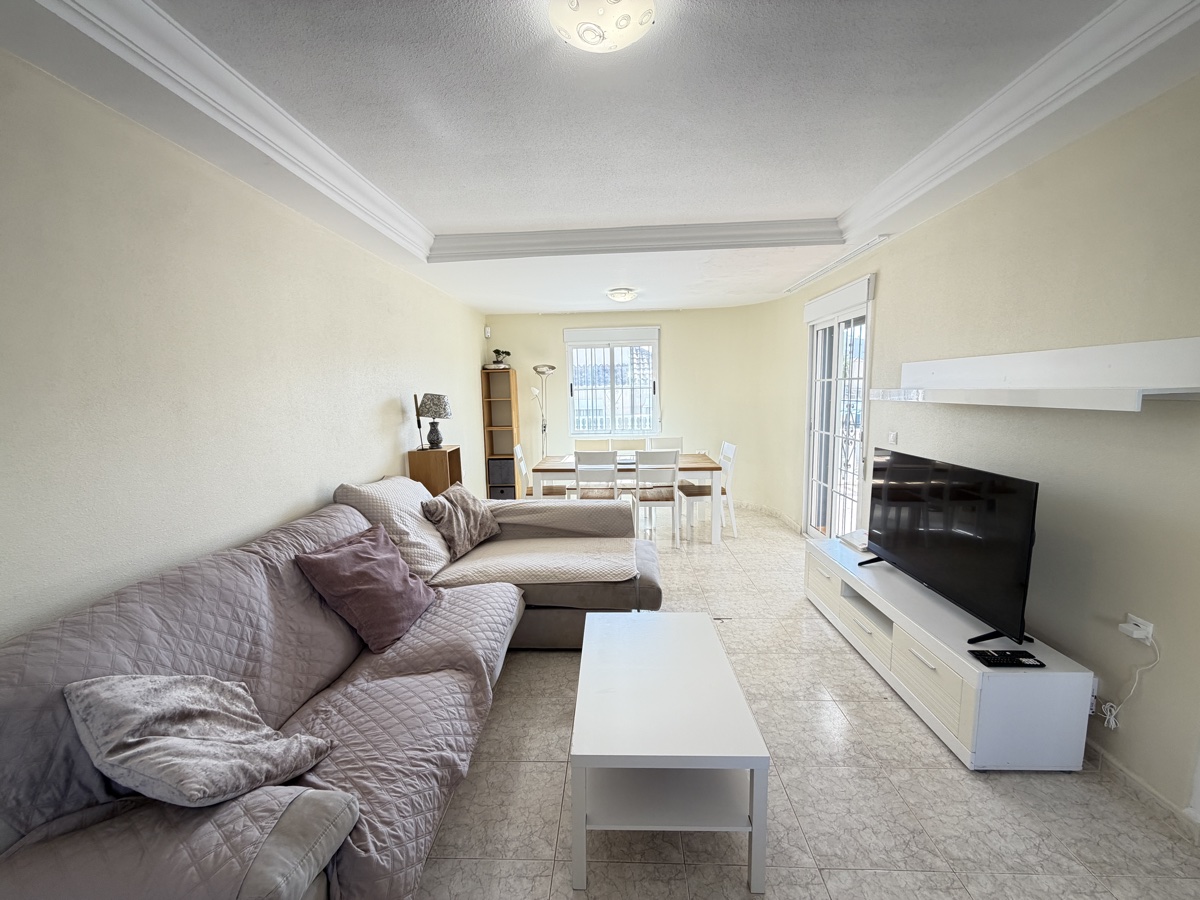 For sale - 3 Bedroom 2 Bathroom Villa in Villamartin - , Villamartin, Alicante, Spain - Alicante