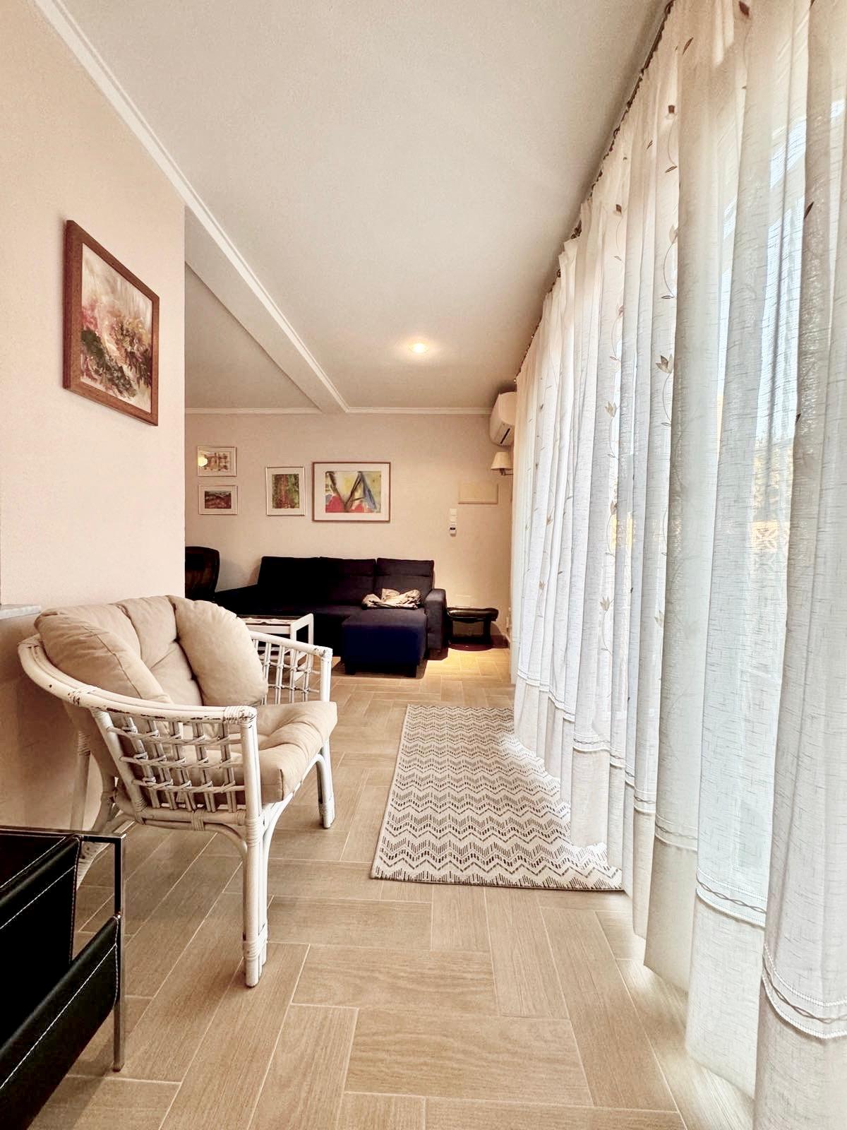 For sale - 3 Bedroom 2 Bathroom Reformed  Town House in Torrevieja - Costa Blanca  - Alicante