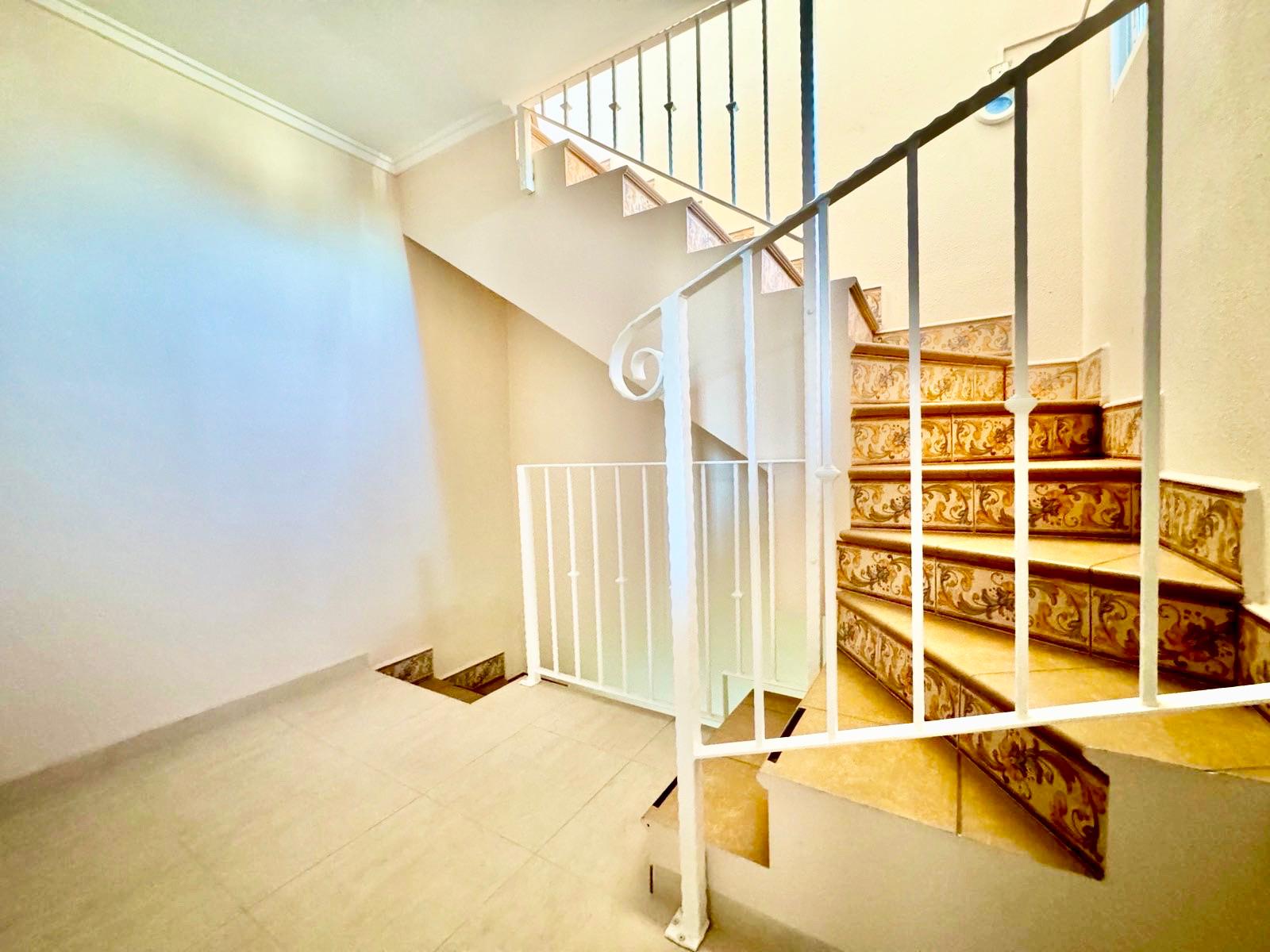 For sale - 3 Bedroom 2 Bathroom Reformed  Town House in Torrevieja - Costa Blanca  - Alicante