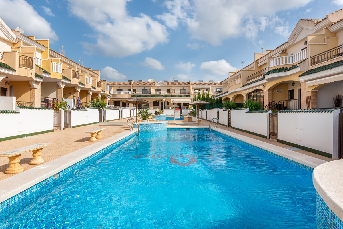 For sale - 2 Bedroom 1 Bathroom Townhouse in Ciudad Quesada  - Ciudad Quesada  - Alicante
