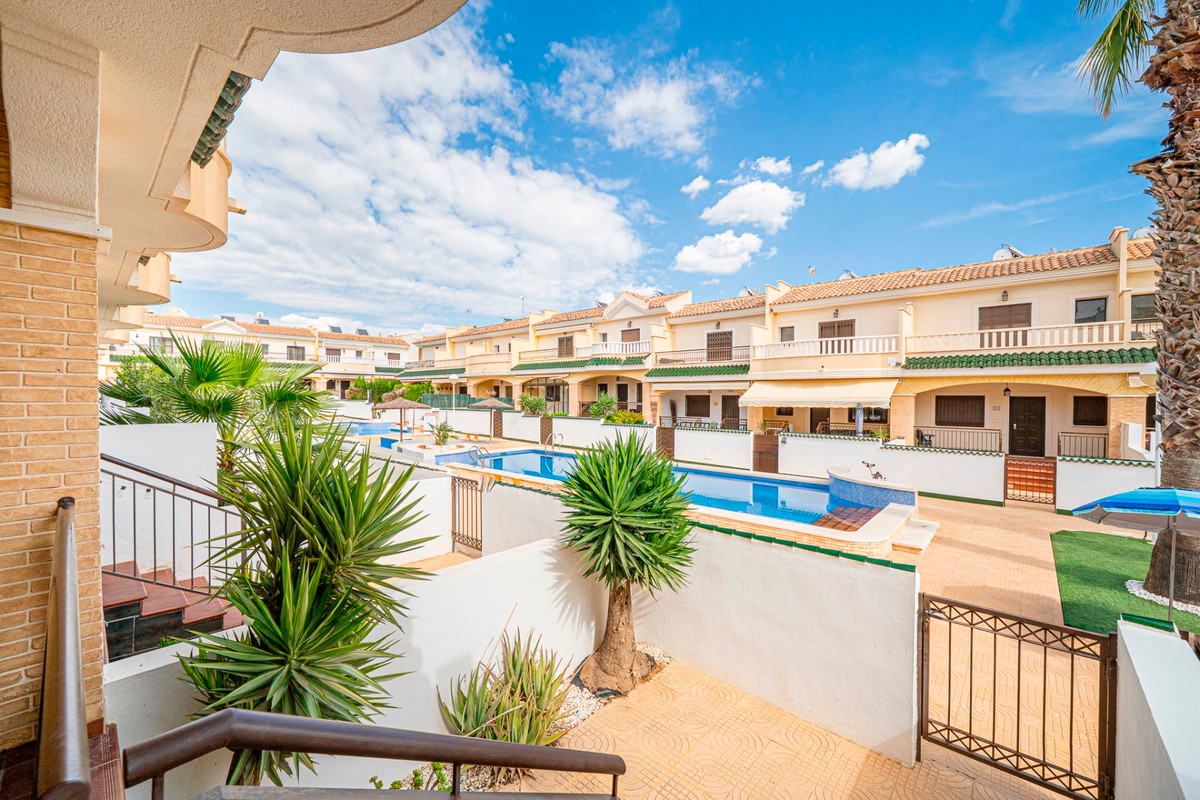 For sale - 2 Bedroom 1 Bathroom Townhouse in Ciudad Quesada  - Ciudad Quesada  - Alicante